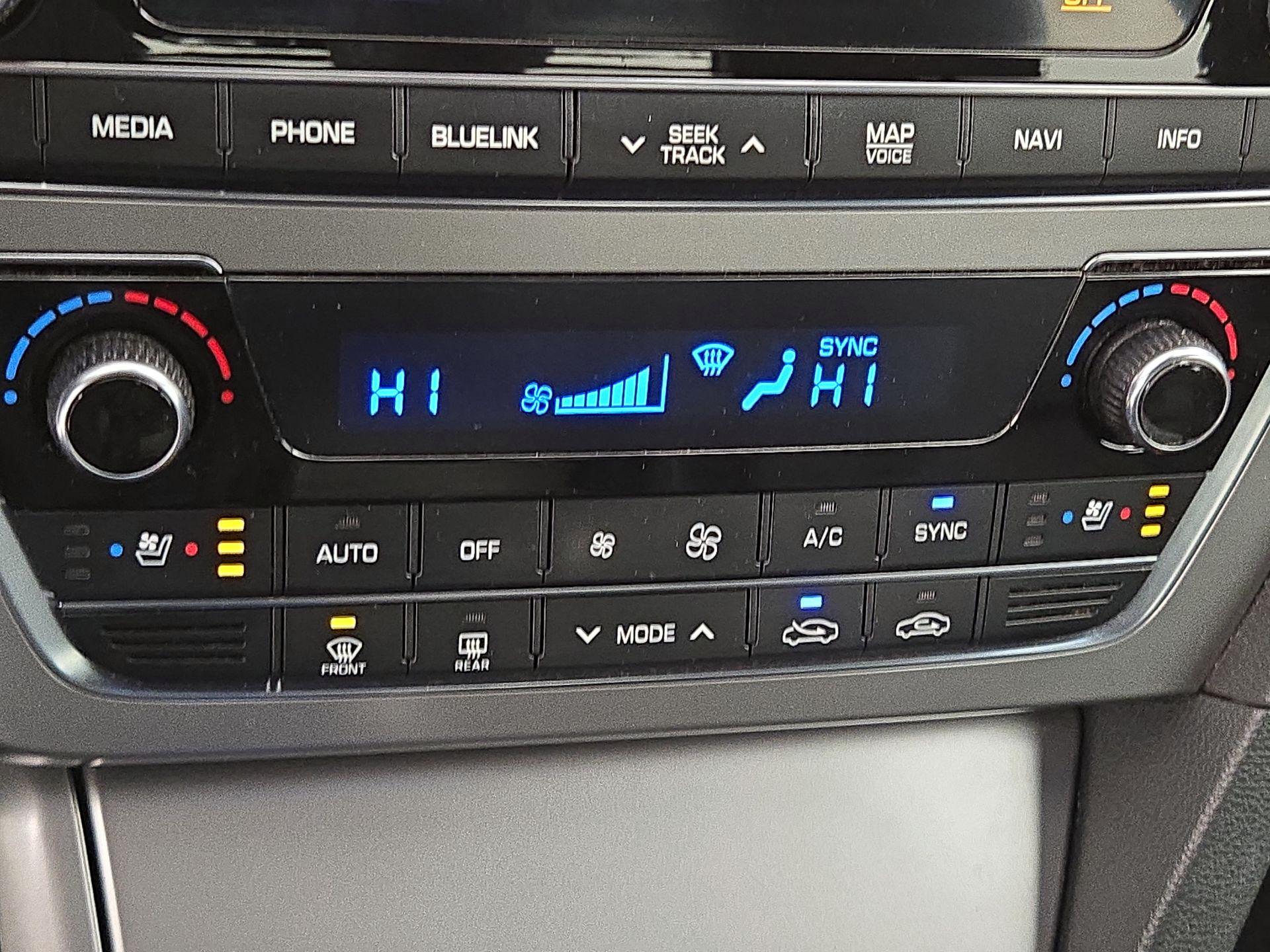 Thumbnail: 2015 Hyundai Sonata - 17