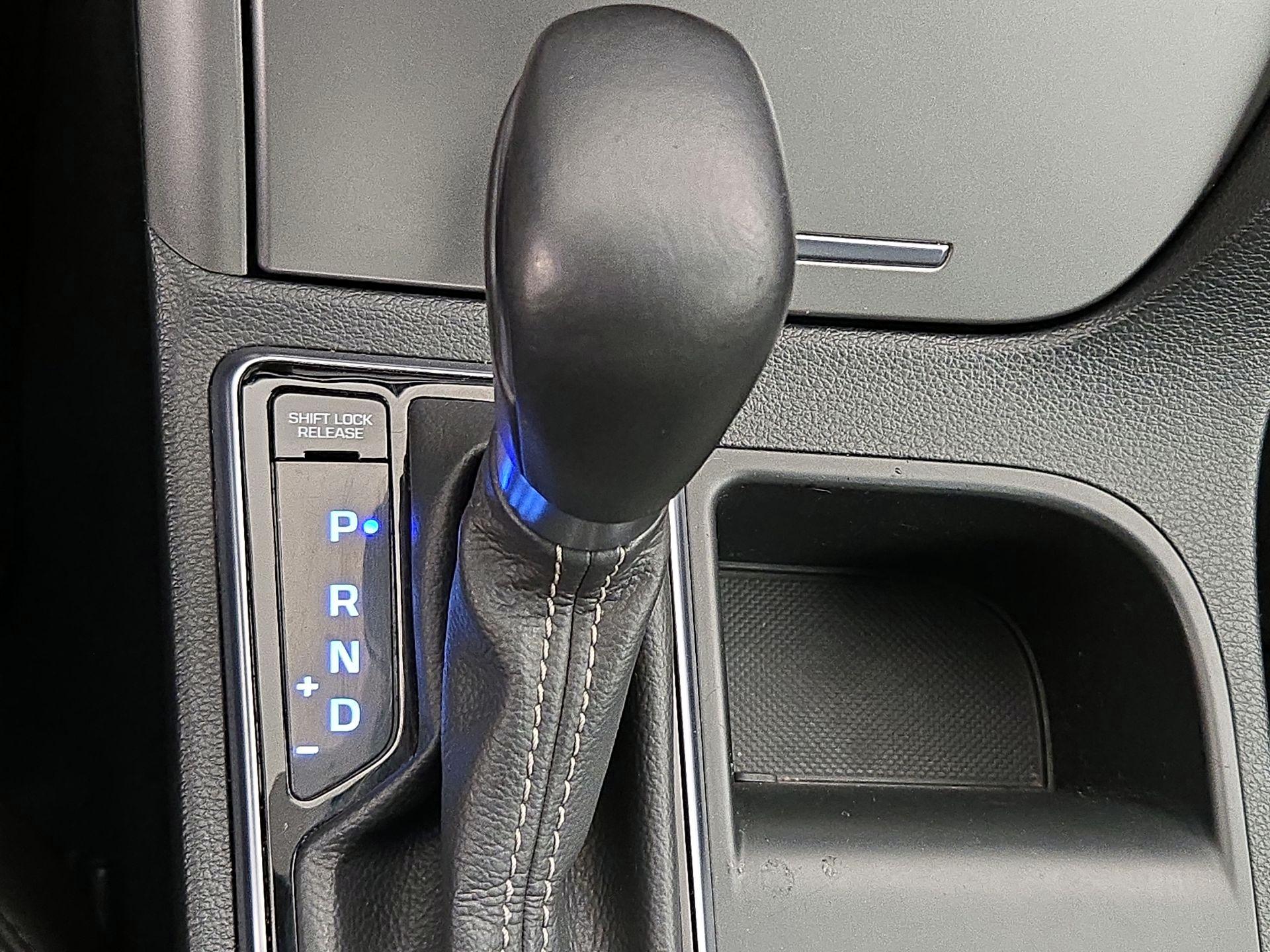 Thumbnail: 2015 Hyundai Sonata - 18