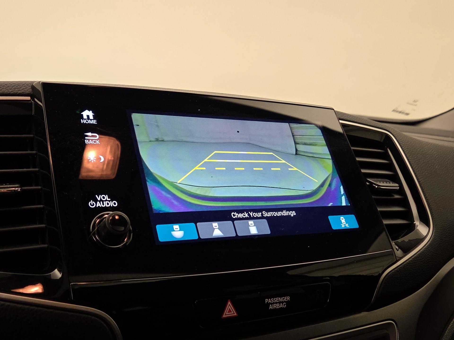 Thumbnail: 2019 Honda Pilot - 14