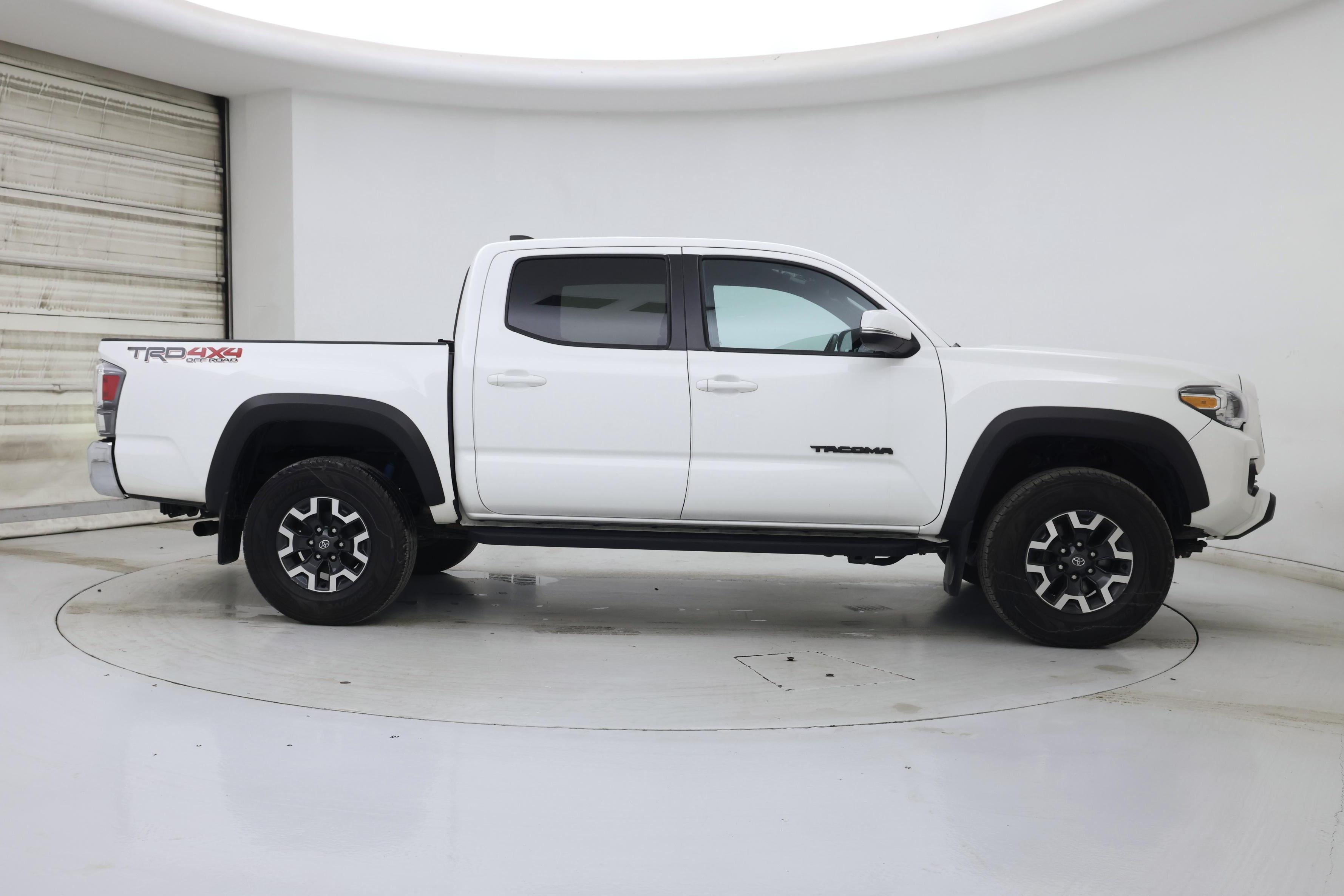 Thumbnail: 2023 Toyota Tacoma - 7