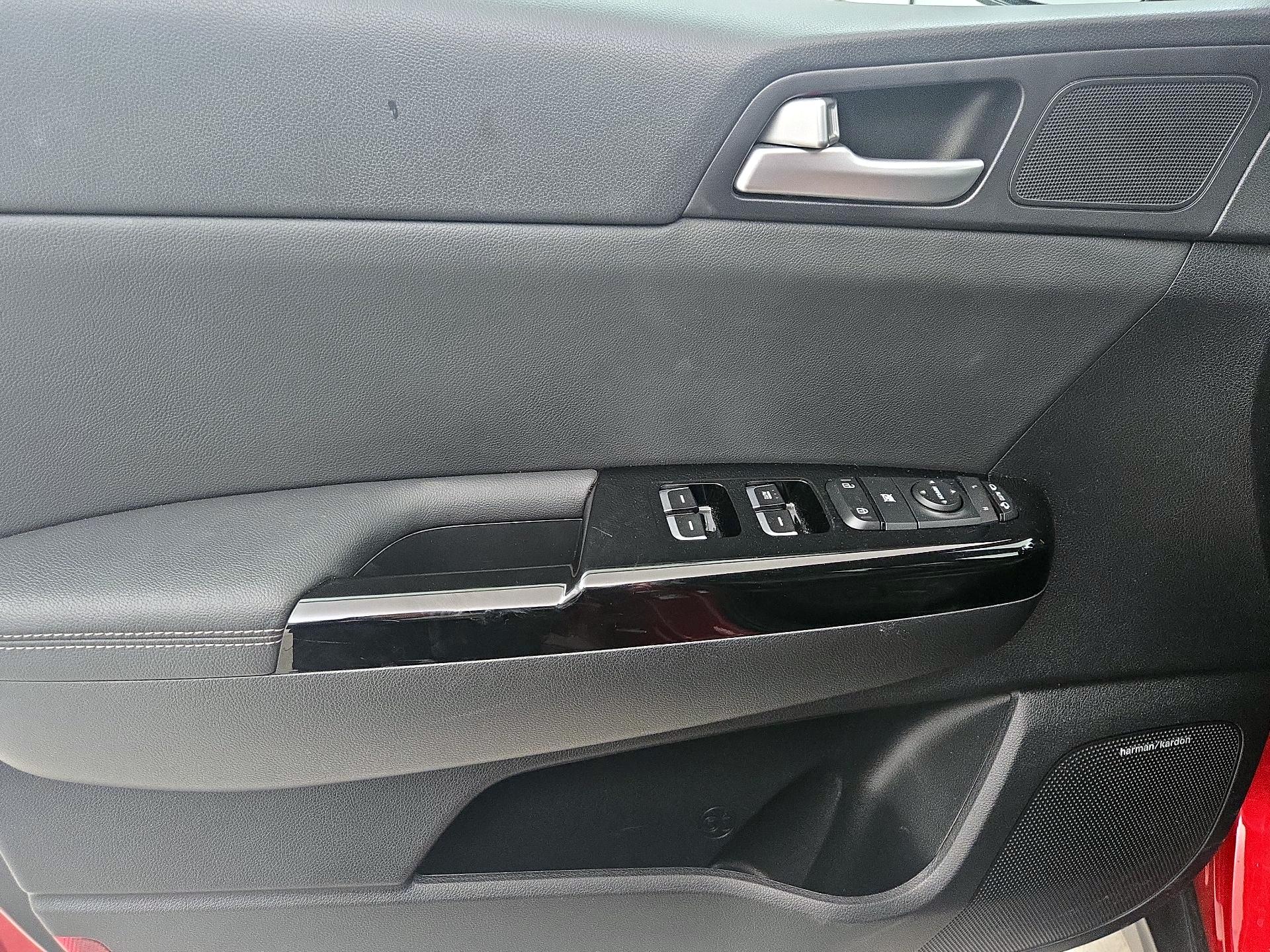 Thumbnail: 2020 Kia Sportage - 12