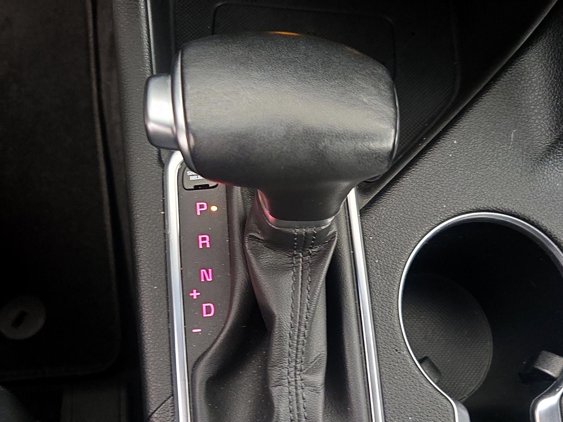 Thumbnail: 2020 Kia Sportage - 18