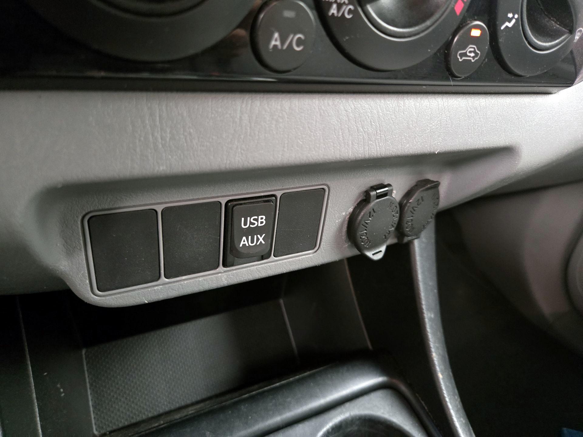 Thumbnail: 2014 Toyota Tacoma - 18