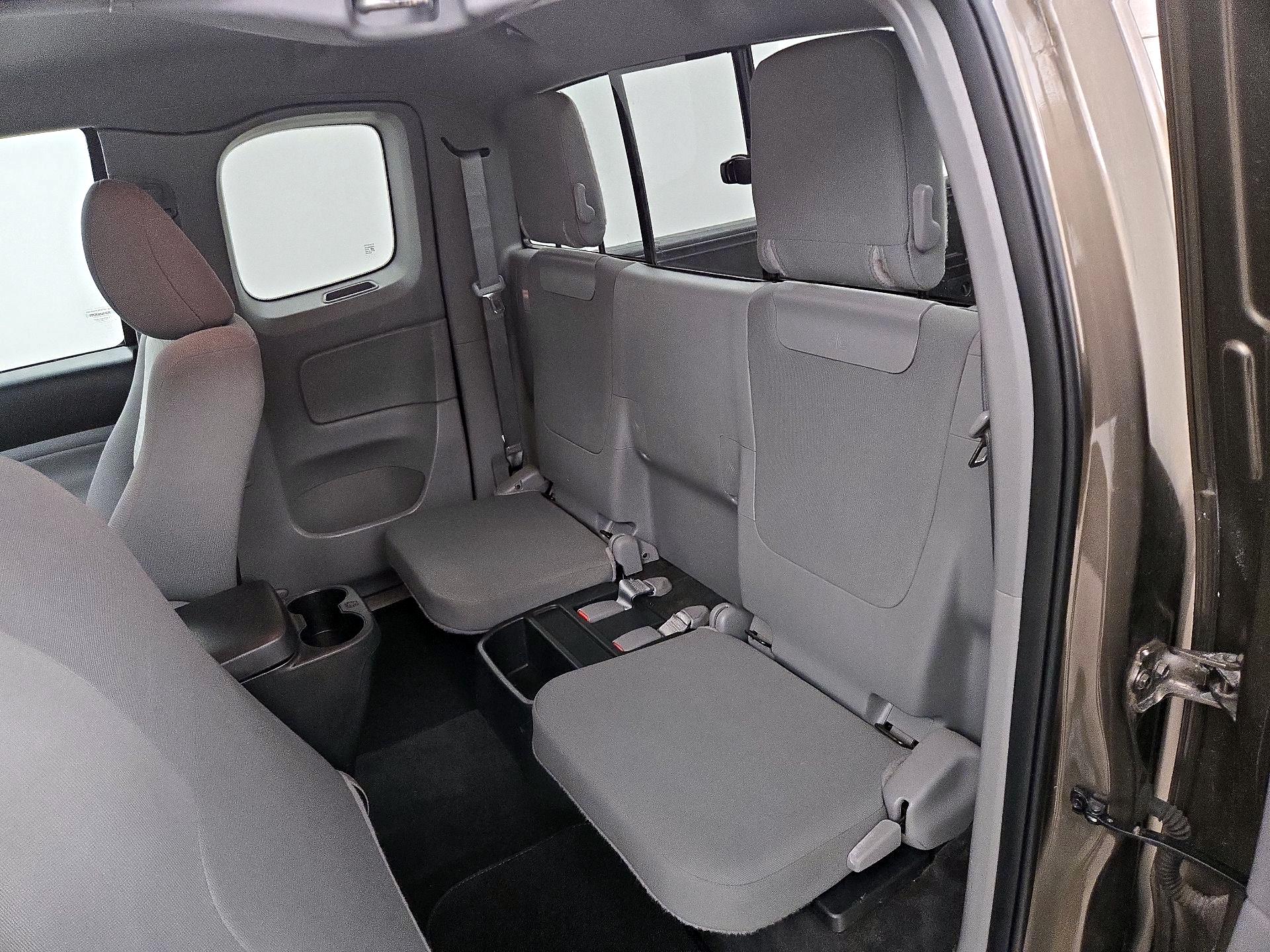 Thumbnail: 2014 Toyota Tacoma - 19