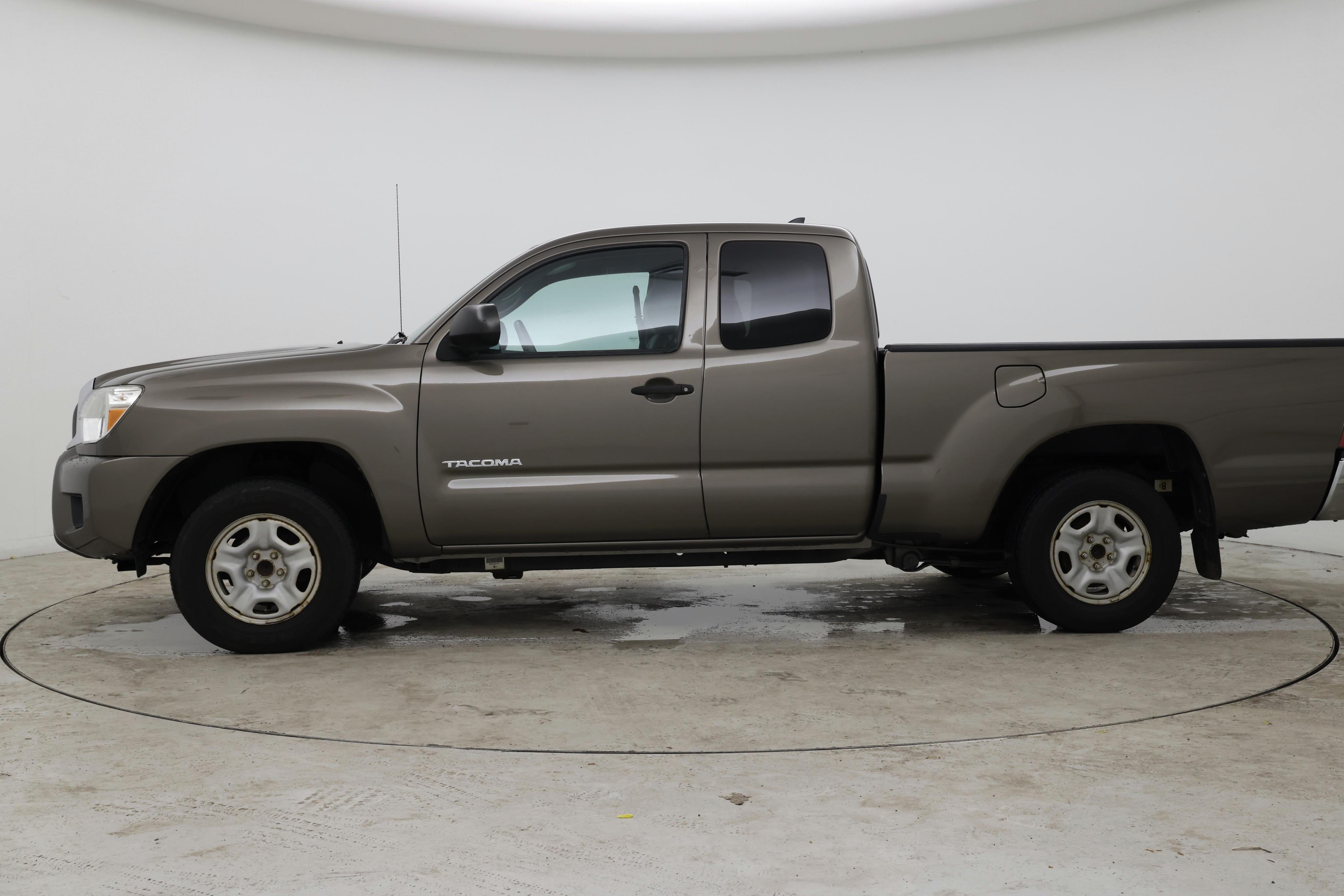 Thumbnail: 2014 Toyota Tacoma - 3