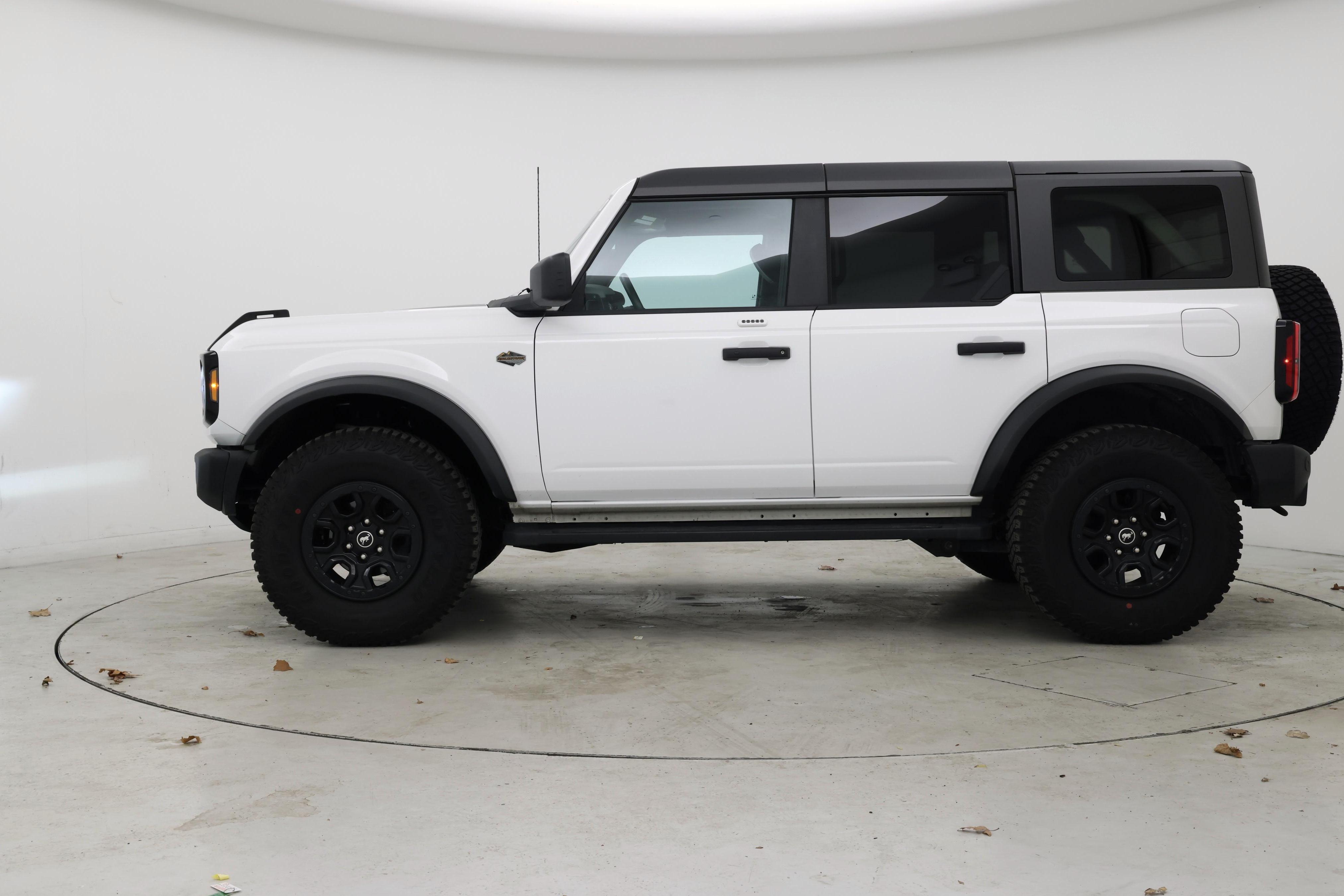 Thumbnail: 2023 Ford Bronco - 3