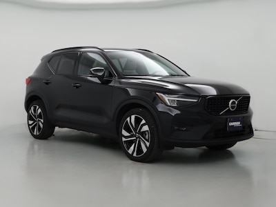 2023 Volvo XC40 B4 Plus Bright Theme