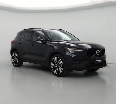 2023 Volvo XC40 B4 Plus Bright Theme