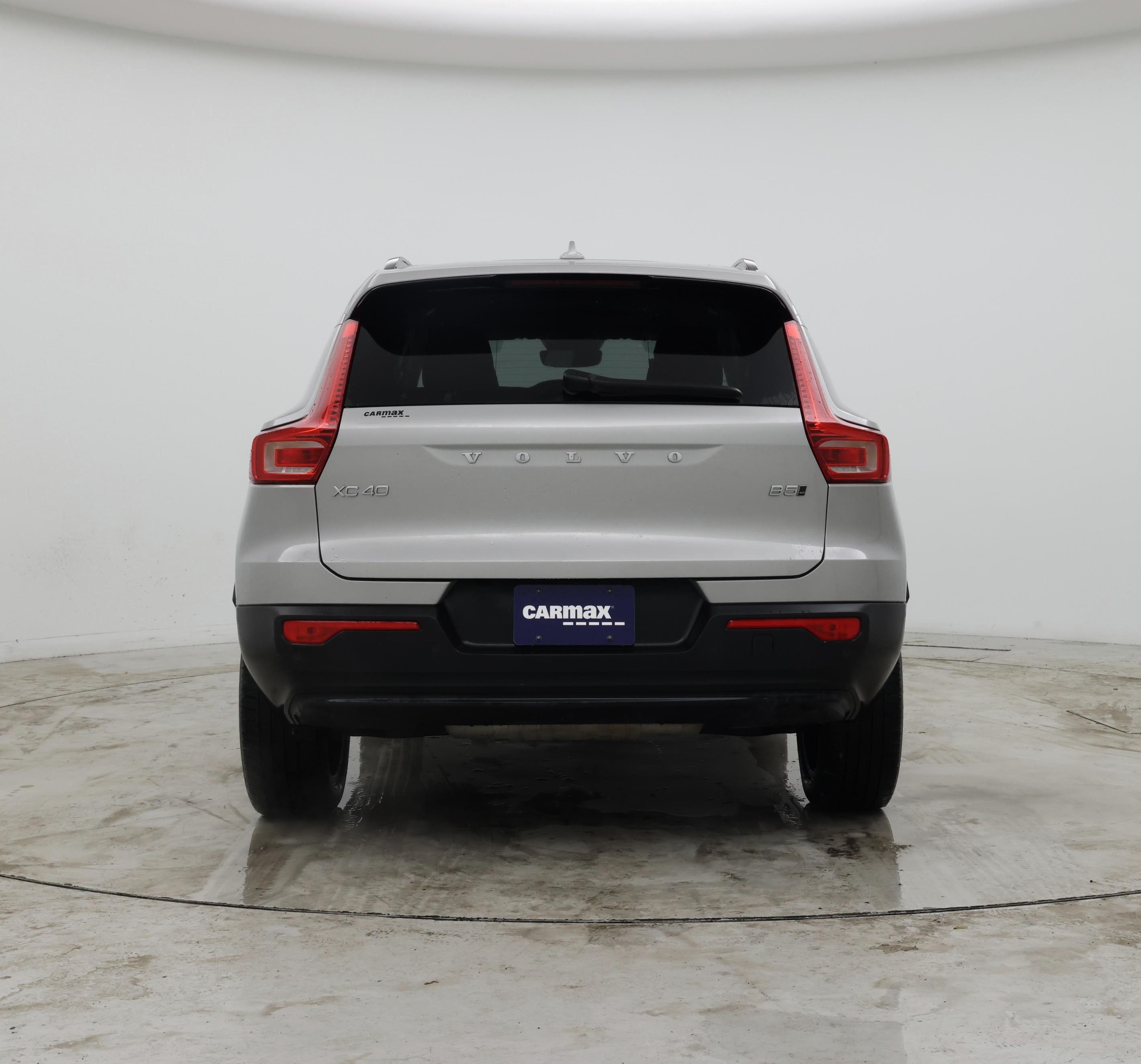 Thumbnail: 2023 Volvo XC40 - 6