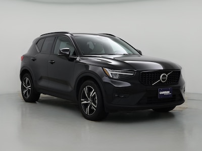 2023 Volvo XC40 B5 Plus Dark Theme