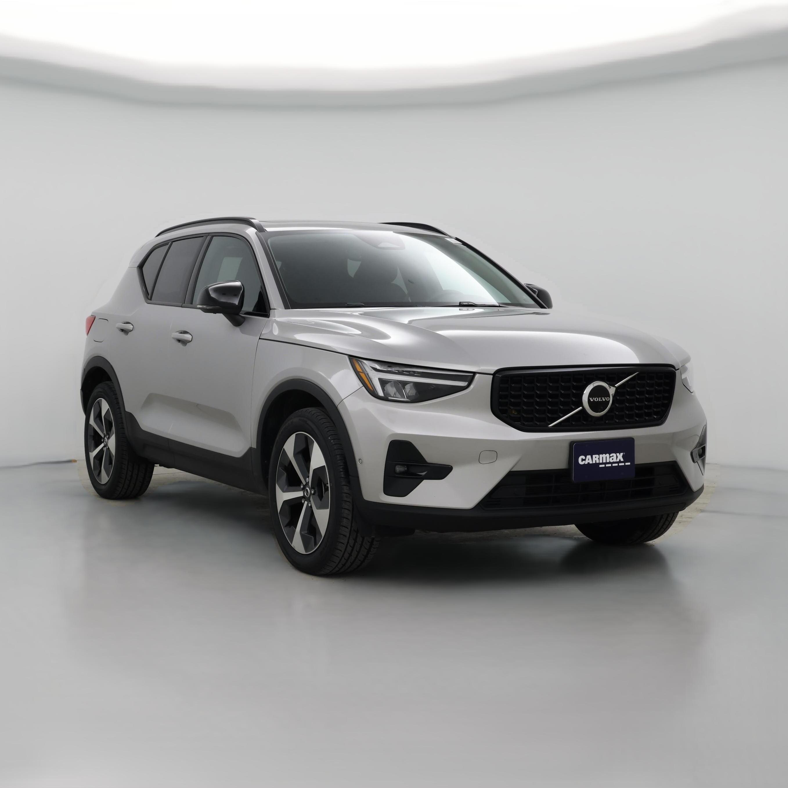 Thumbnail: 2023 Volvo XC40 - 1