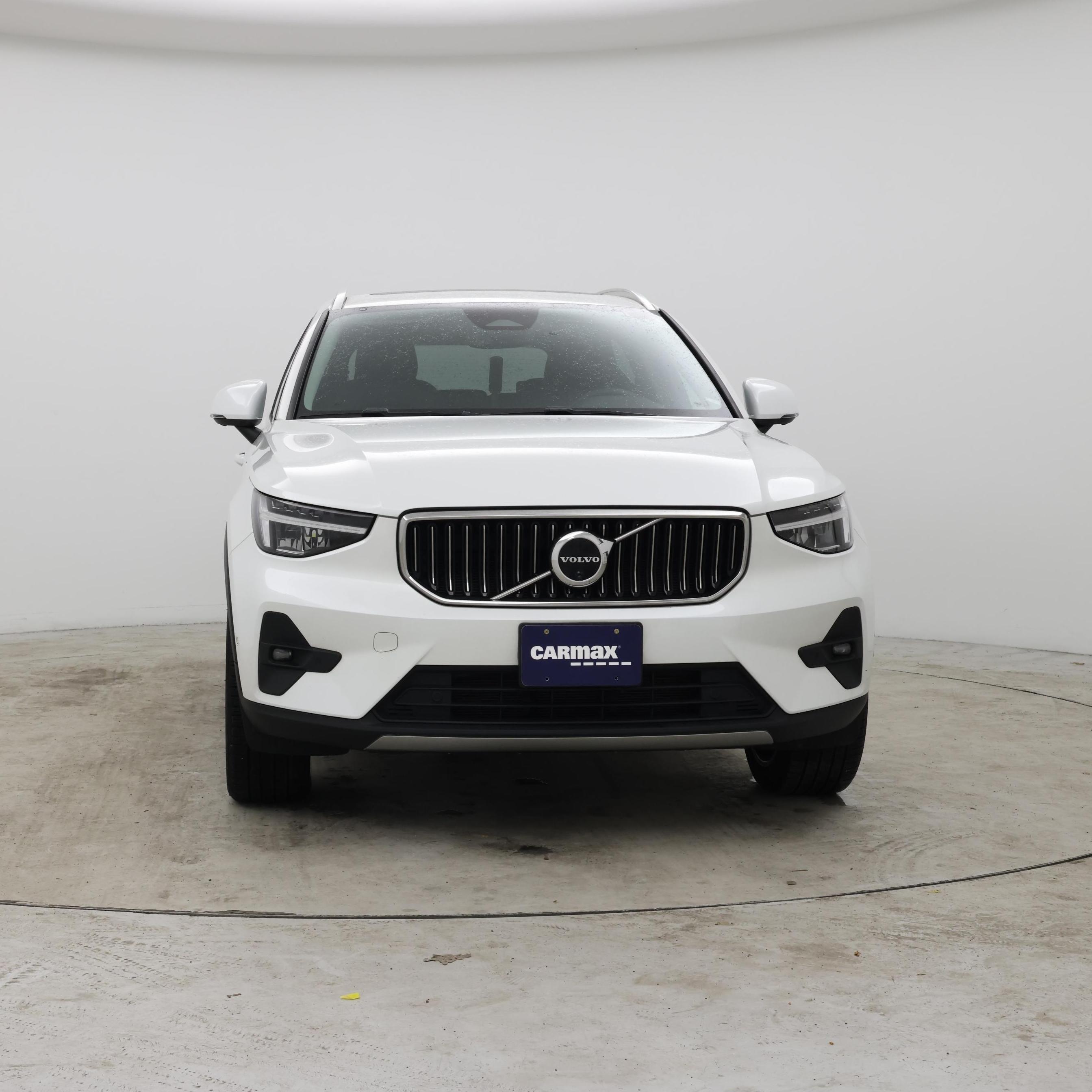Thumbnail: 2023 Volvo XC40 - 5
