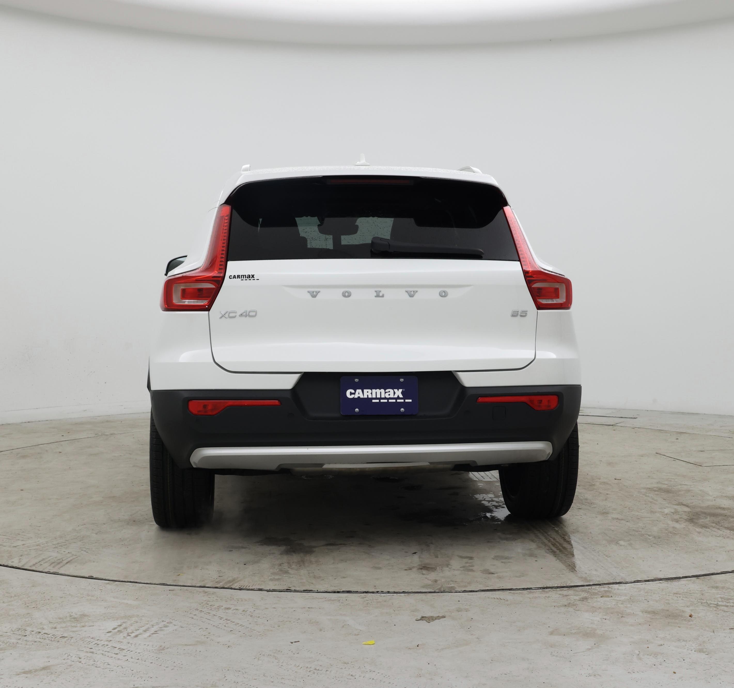 Thumbnail: 2023 Volvo XC40 - 6