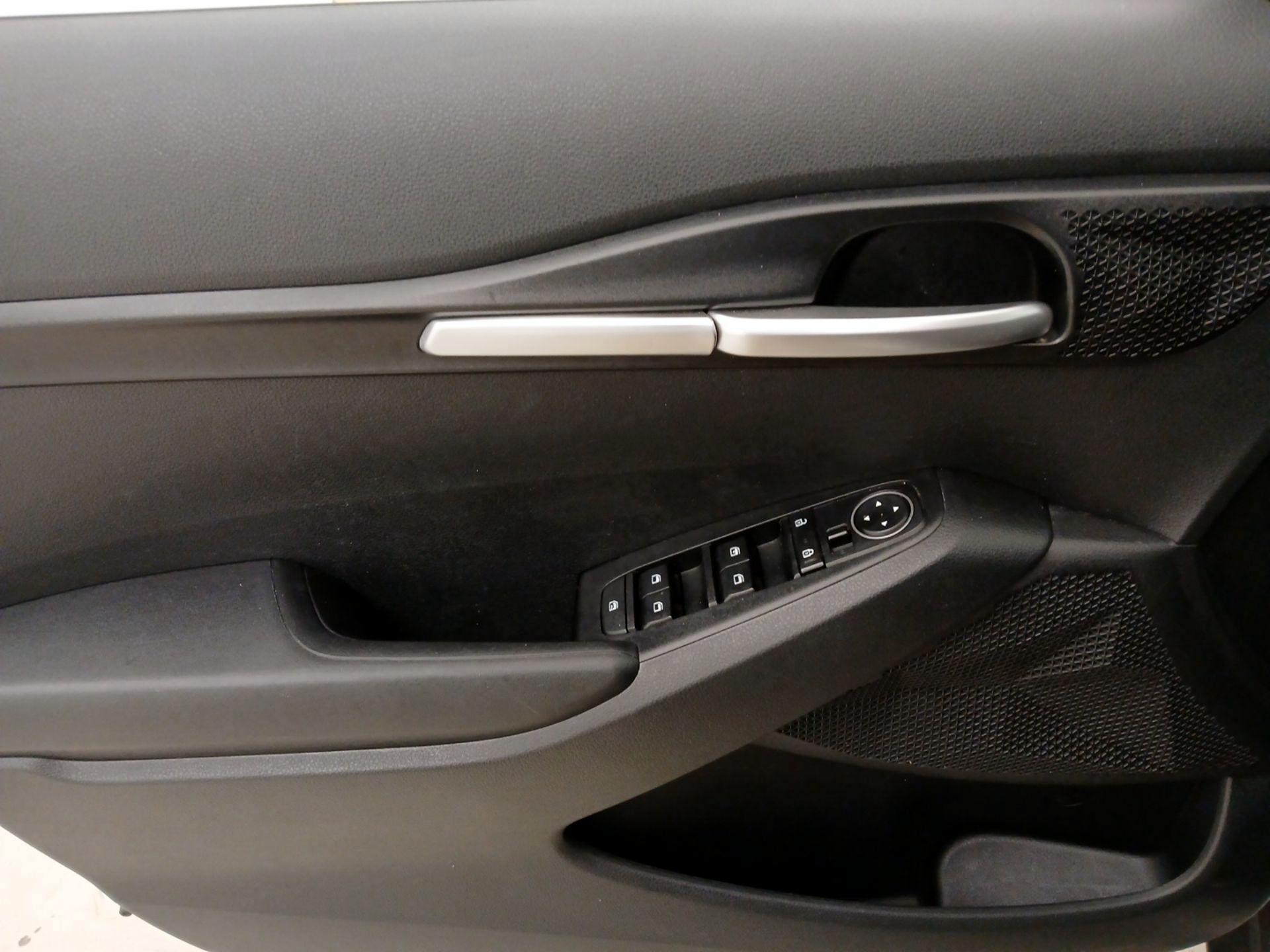 Thumbnail: 2021 Kia Seltos - 12