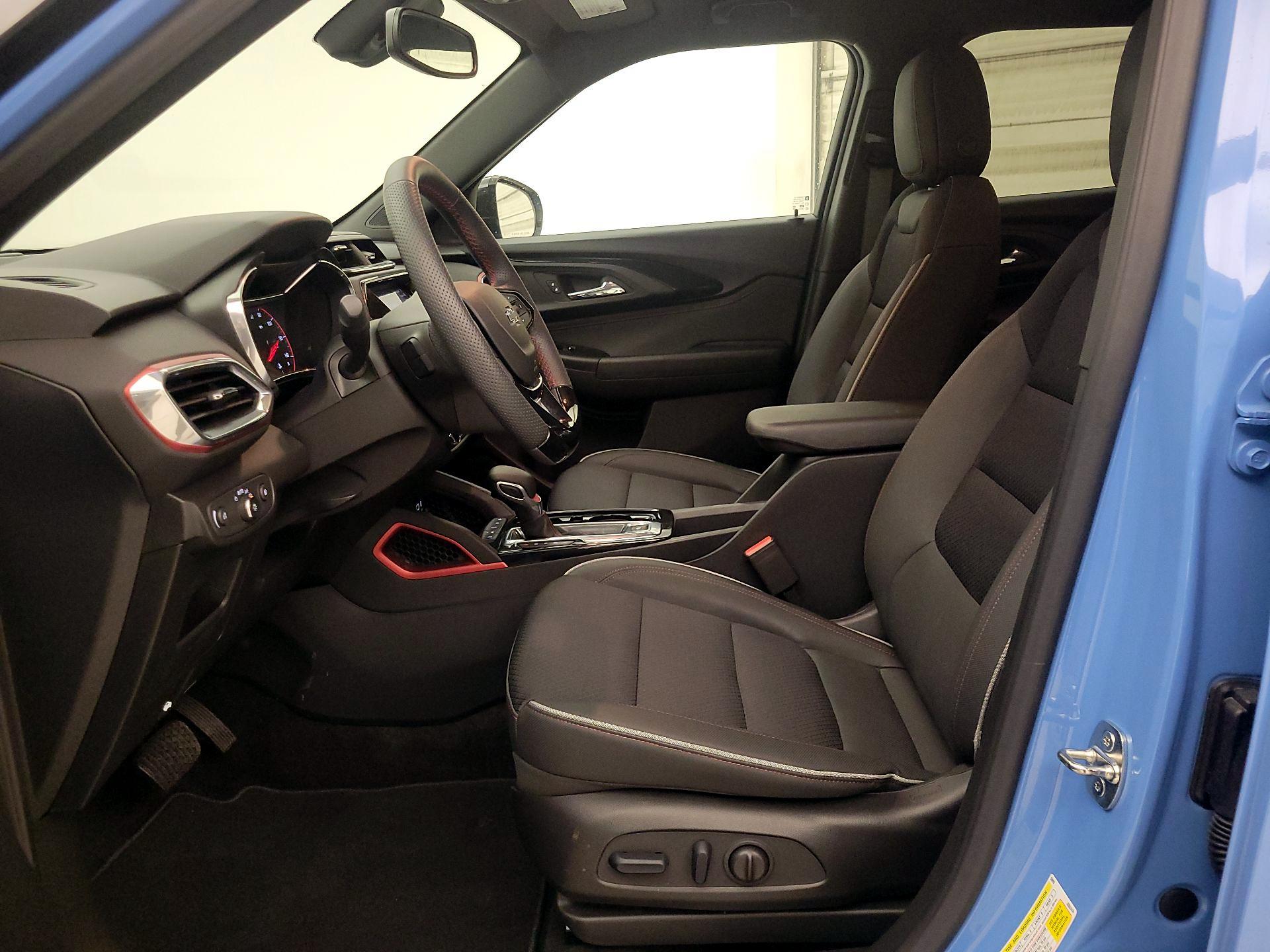 Thumbnail: 2023 Chevrolet TrailBlazer - 11