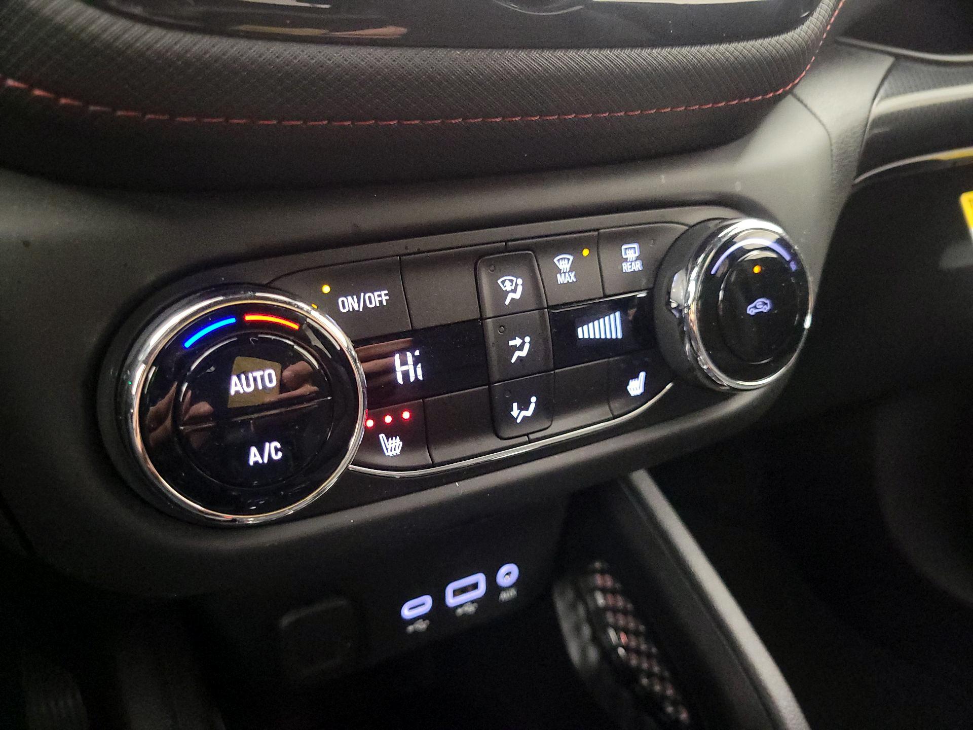 Thumbnail: 2023 Chevrolet TrailBlazer - 16