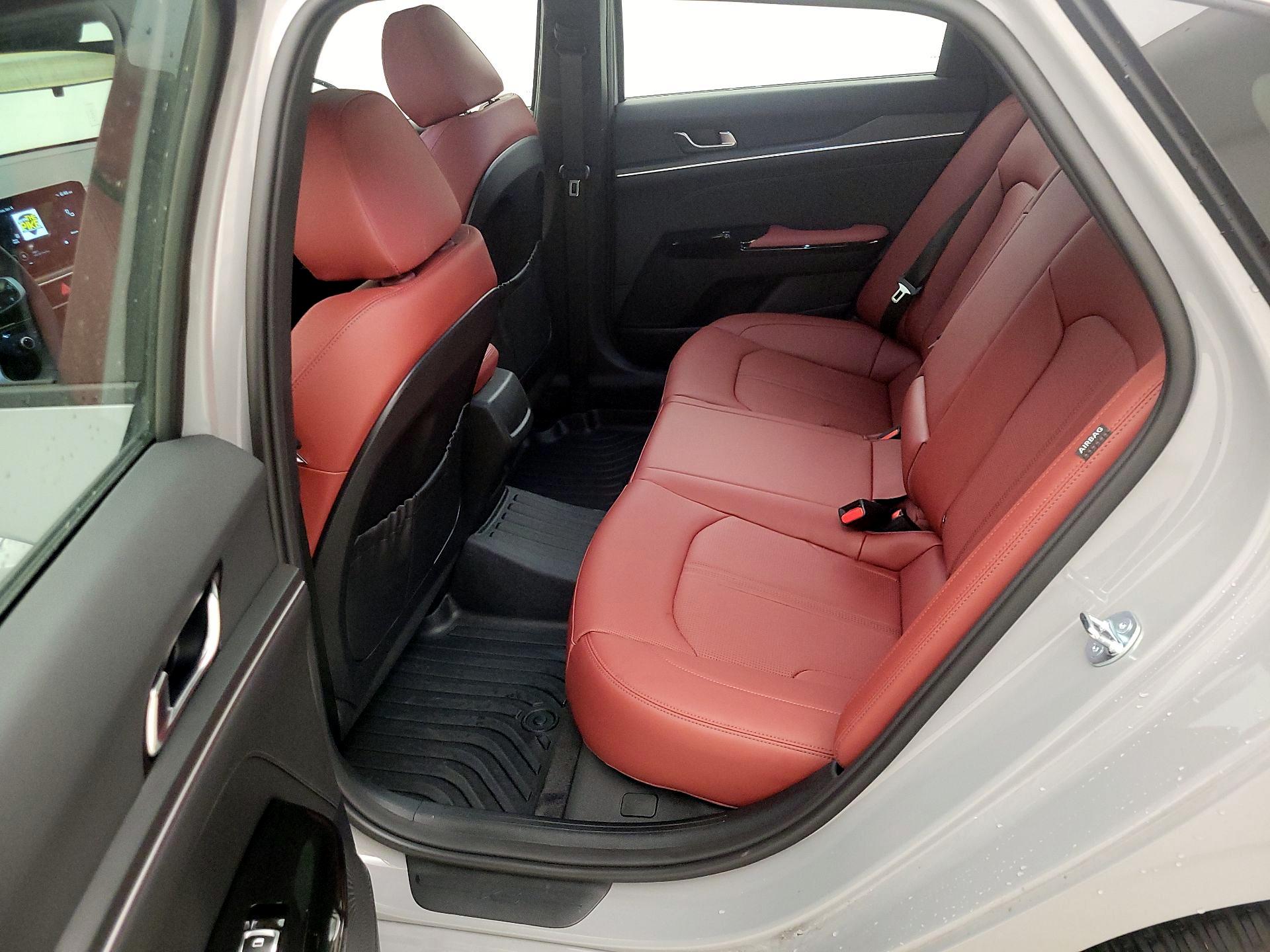 Thumbnail: 2026 Kia K5 - 20