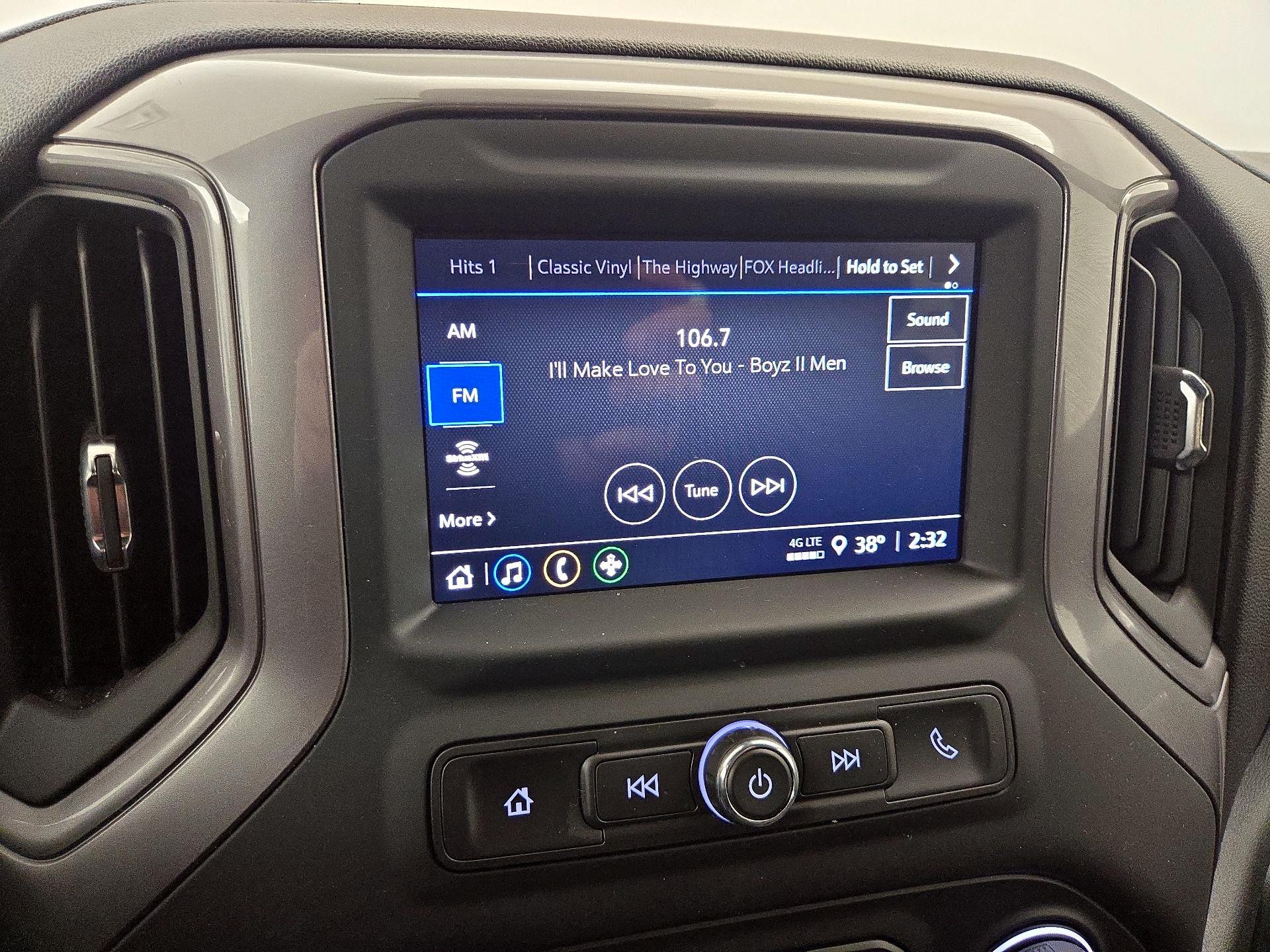 Thumbnail: 2022 Chevrolet Silverado 1500 - 15