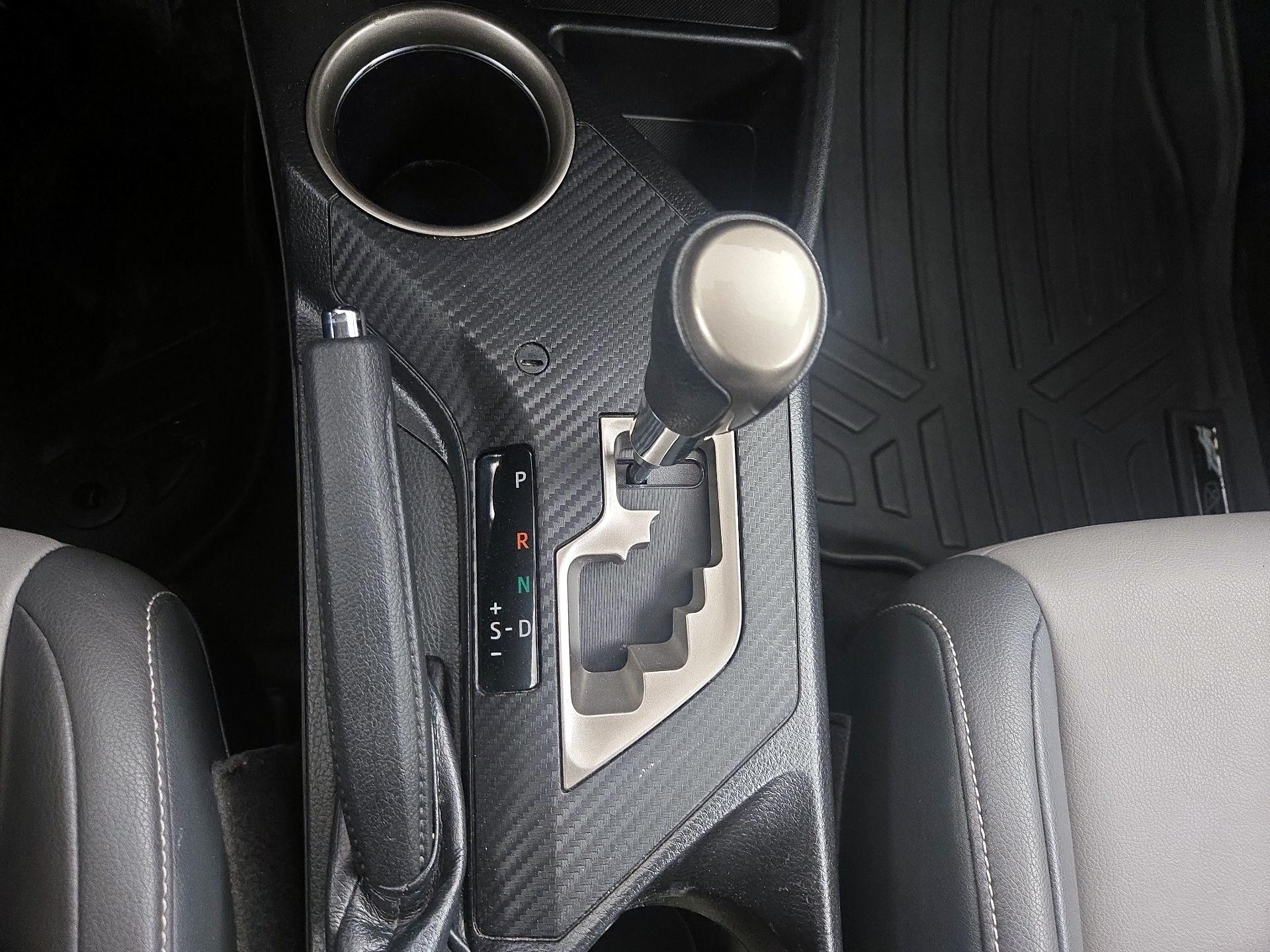 Thumbnail: 2015 Toyota RAV4 - 17