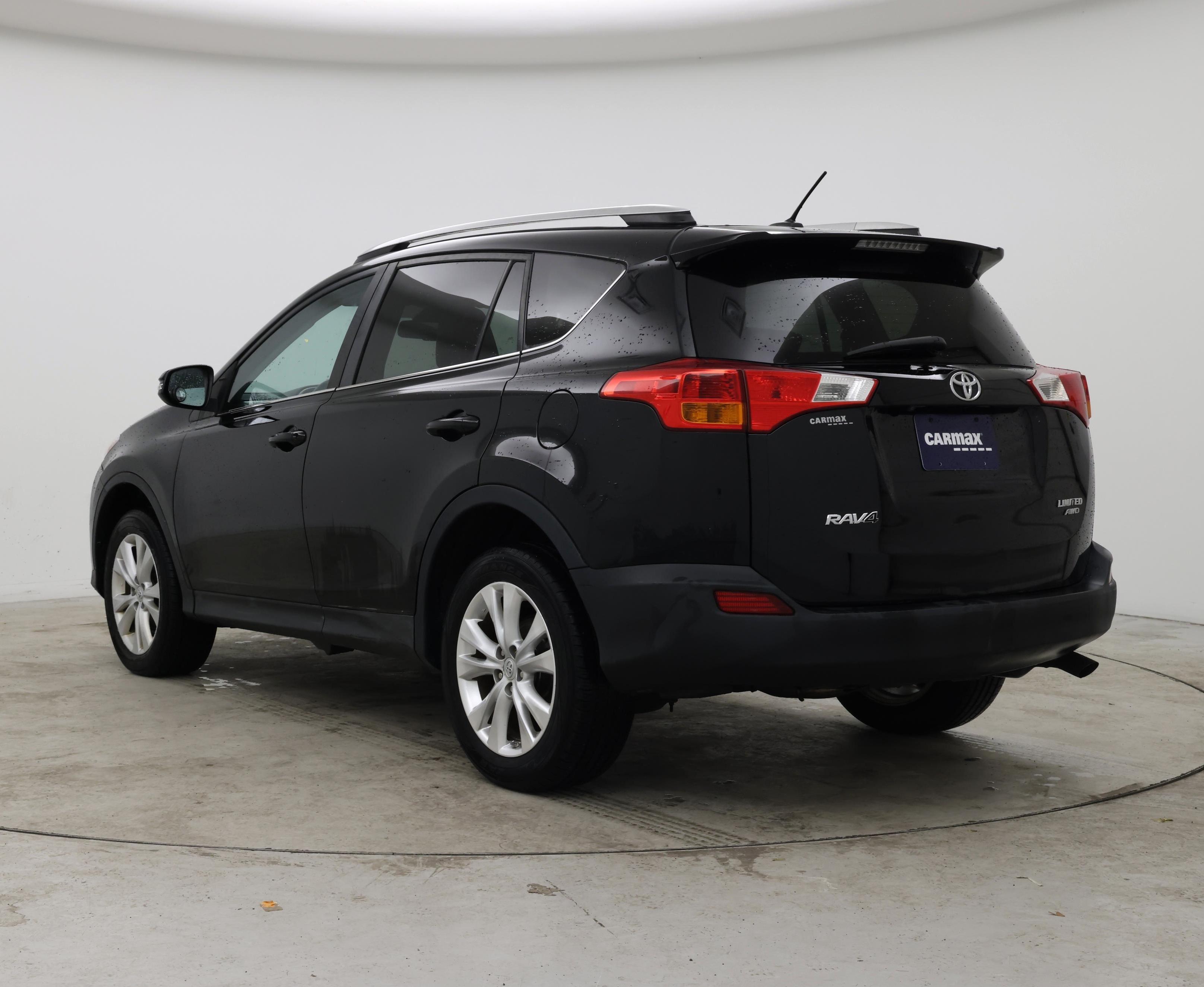 Thumbnail: 2015 Toyota RAV4 - 2