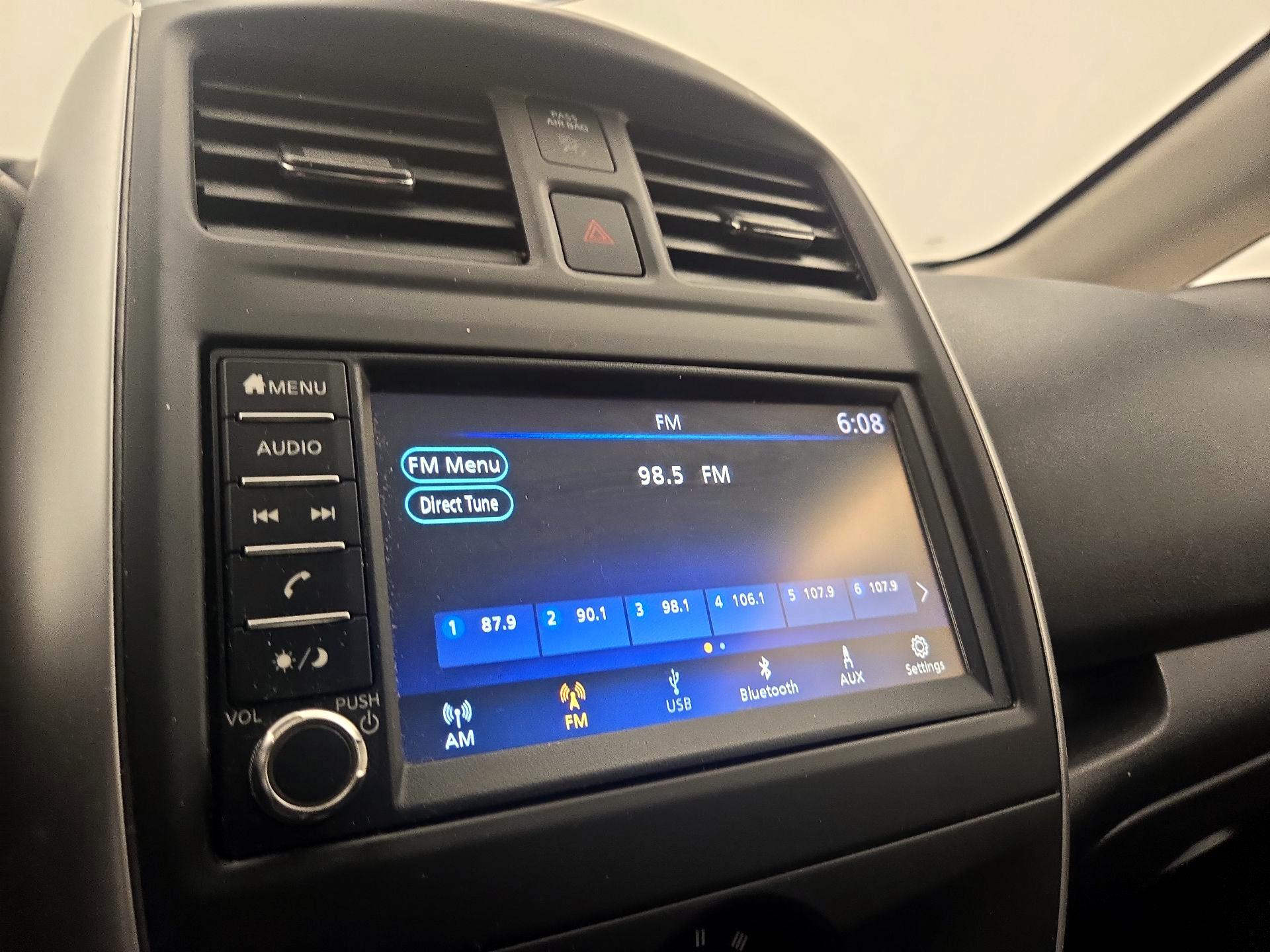 Thumbnail: 2019 Nissan Versa Note - 15