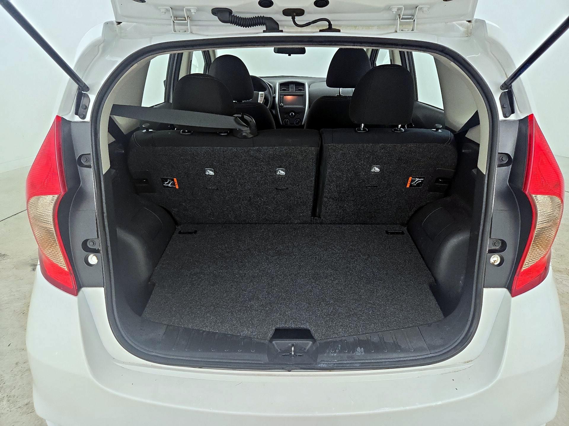 Thumbnail: 2019 Nissan Versa Note - 20