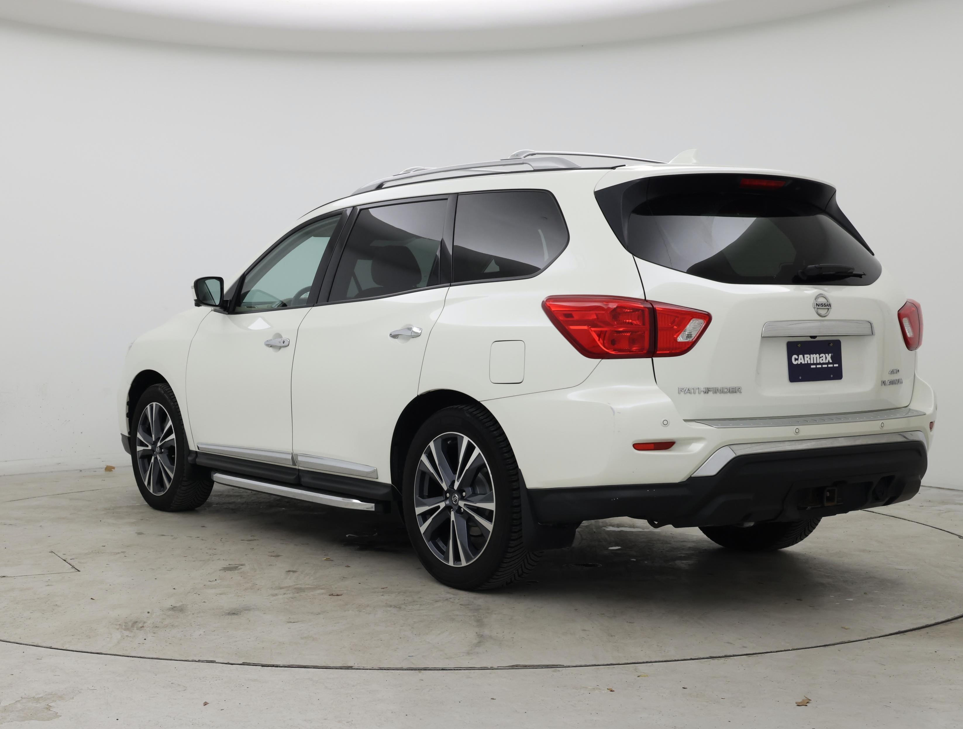 Thumbnail: 2020 Nissan Pathfinder - 2