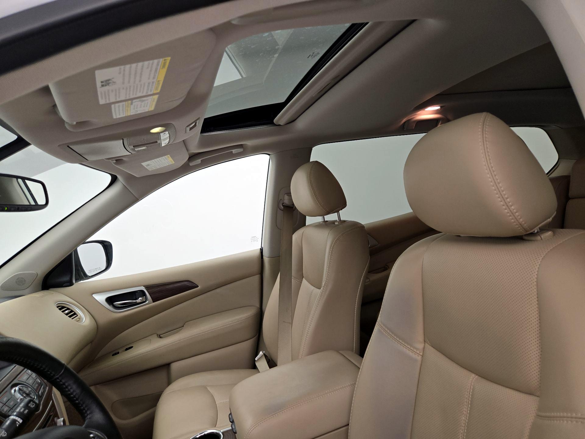 Thumbnail: 2020 Nissan Pathfinder - 20