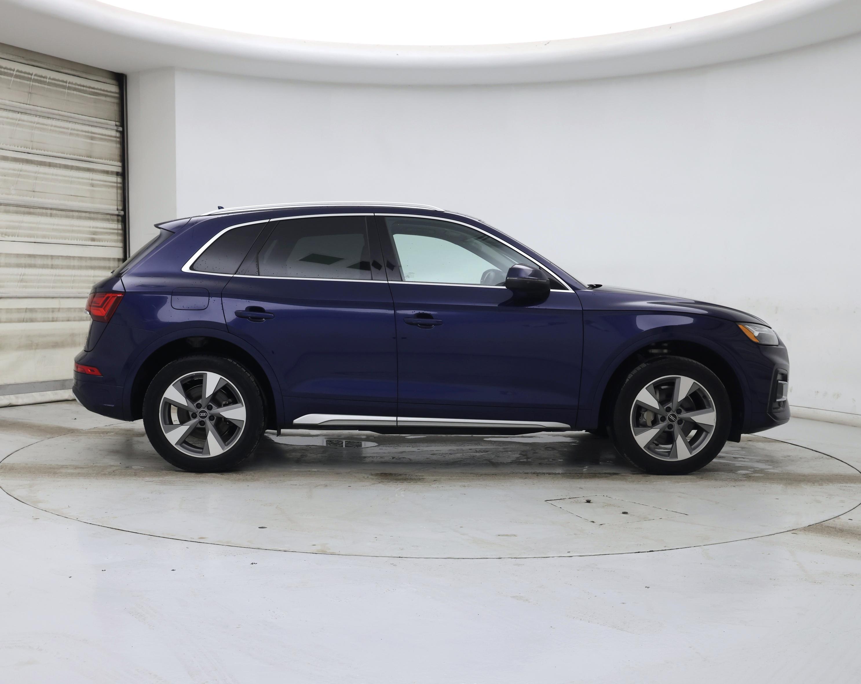 Thumbnail: 2022 Audi Q5 - 7