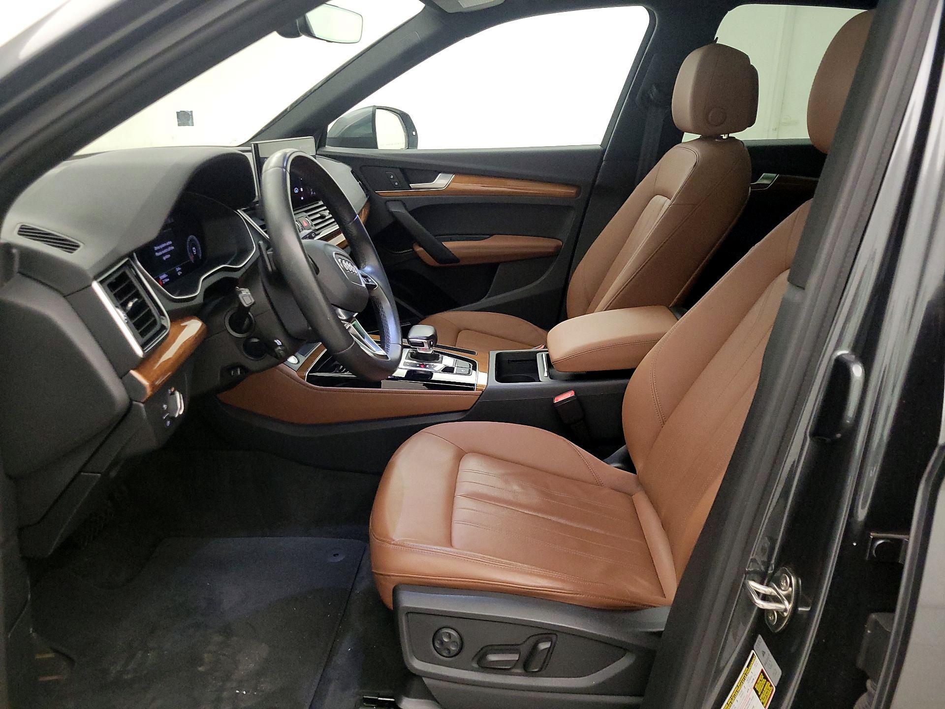 Thumbnail: 2022 Audi Q5 - 11