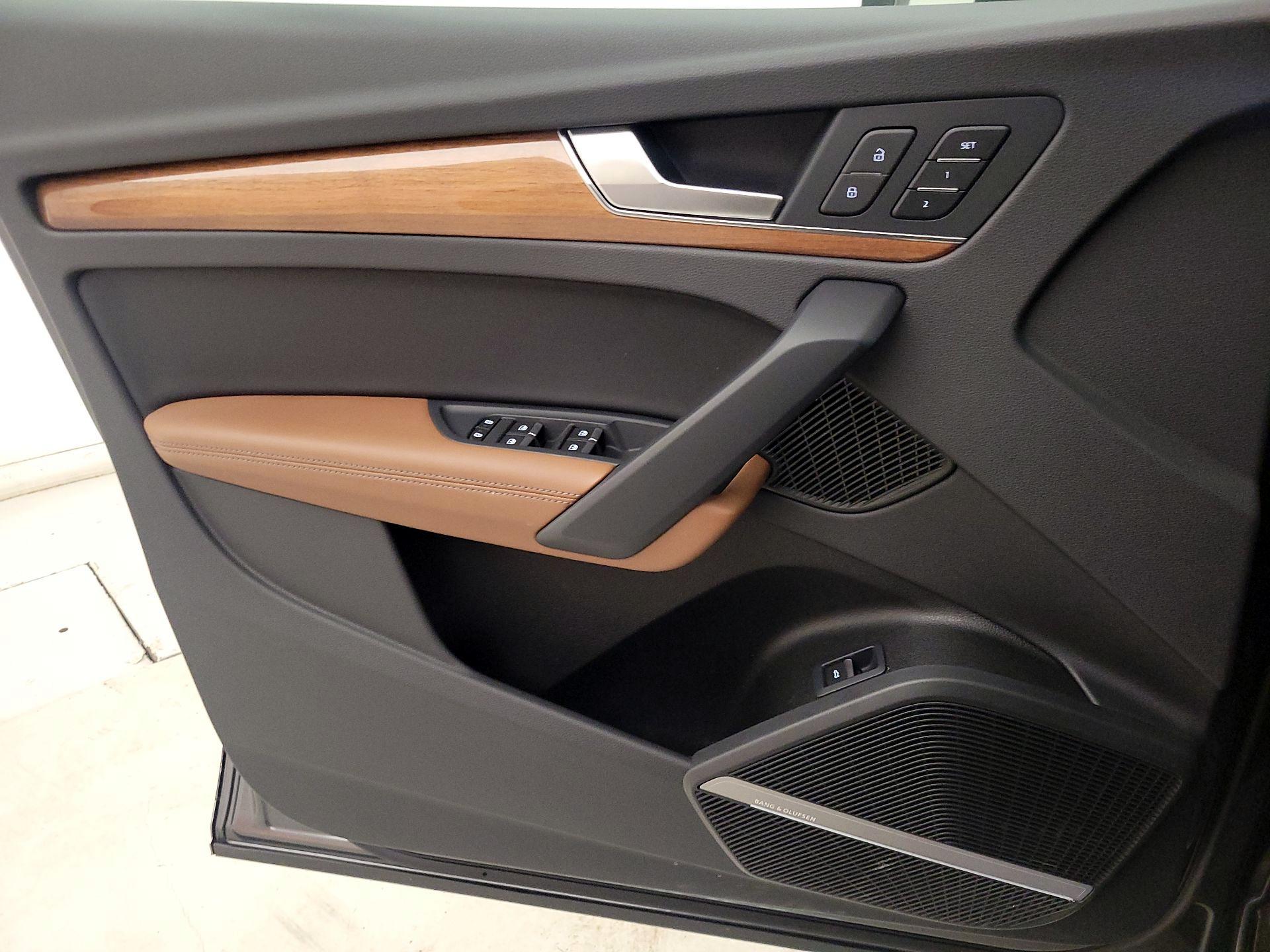 Thumbnail: 2022 Audi Q5 - 12