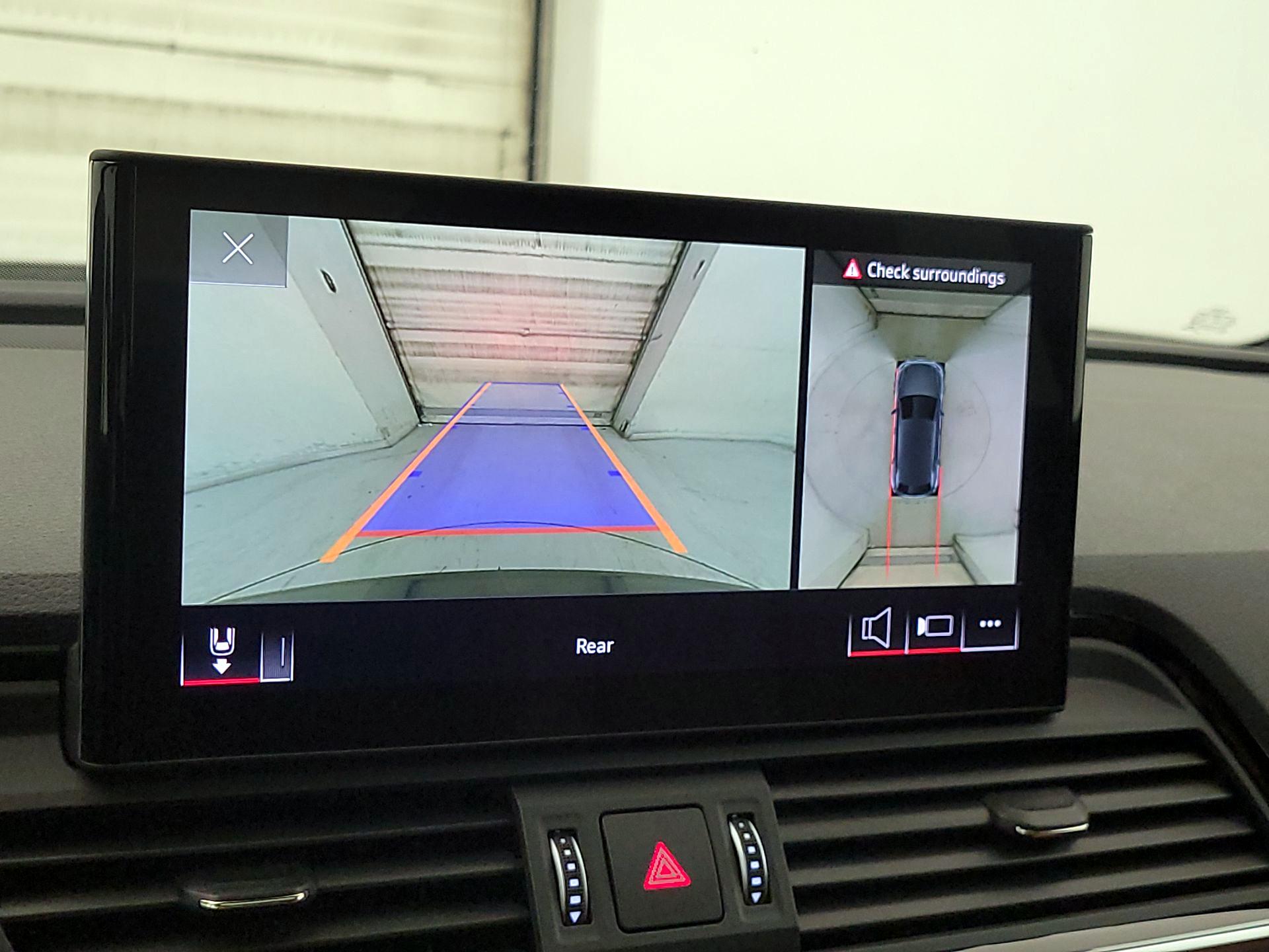 Thumbnail: 2022 Audi Q5 - 15