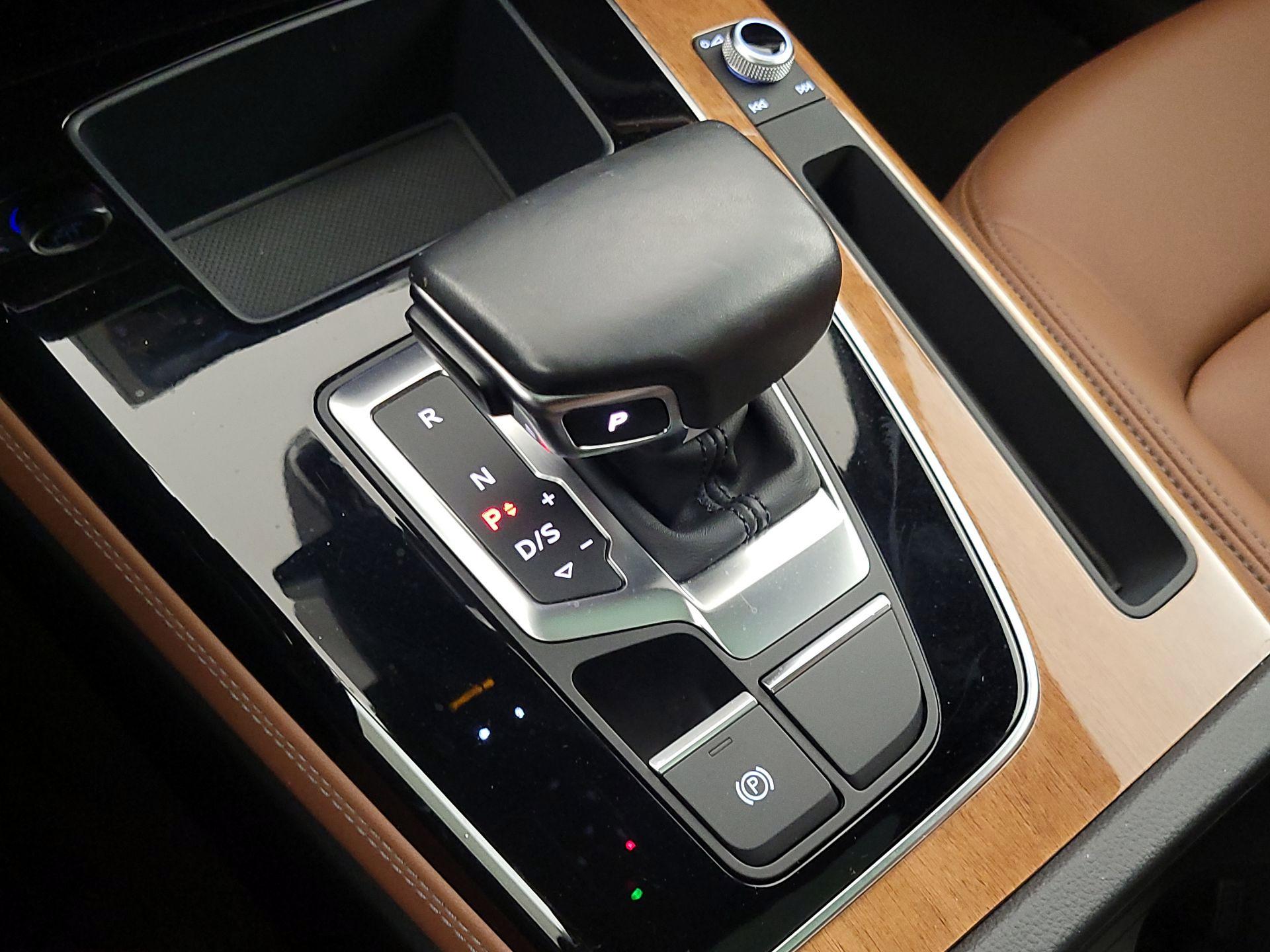 Thumbnail: 2022 Audi Q5 - 18