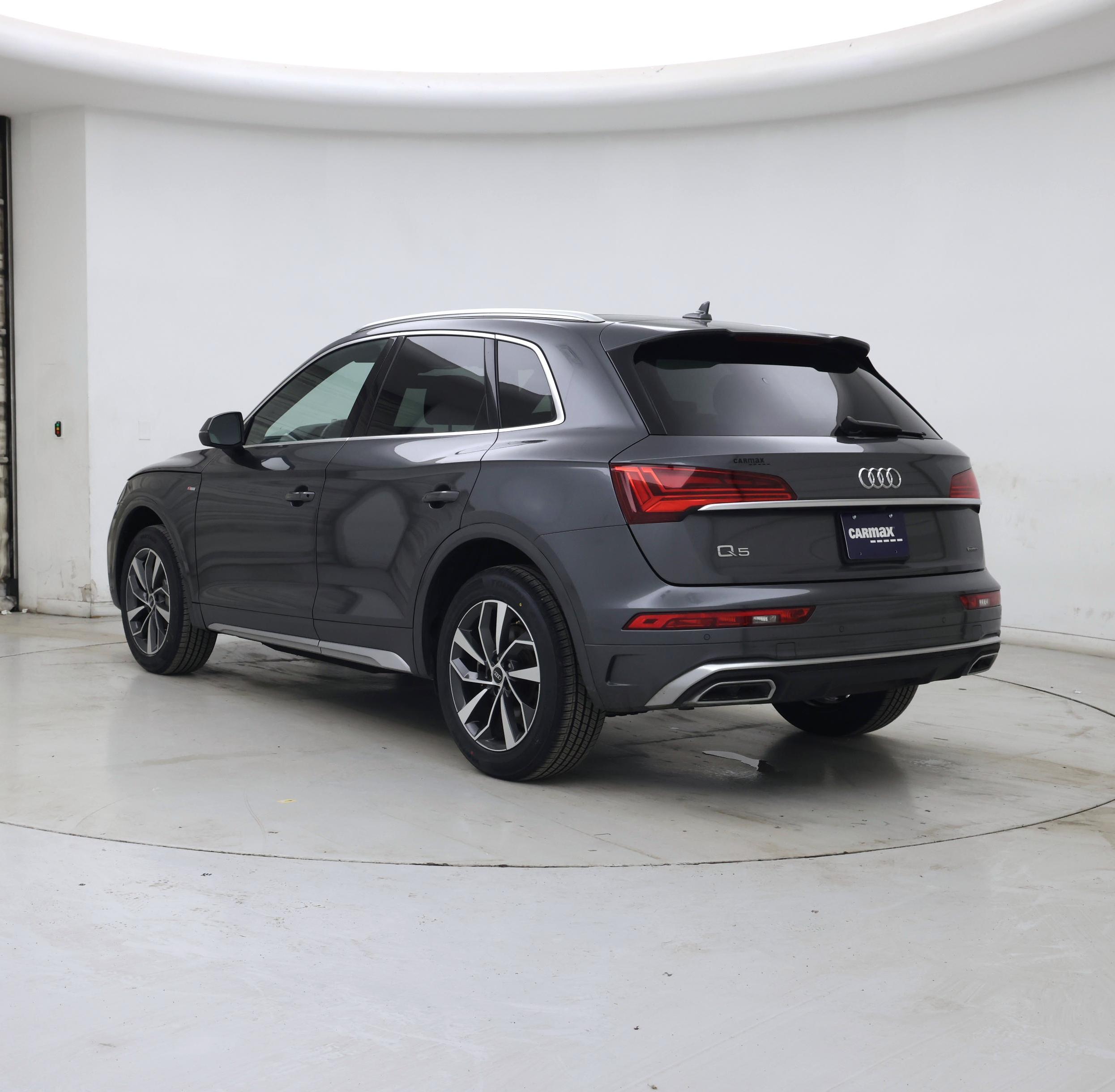 Thumbnail: 2022 Audi Q5 - 2