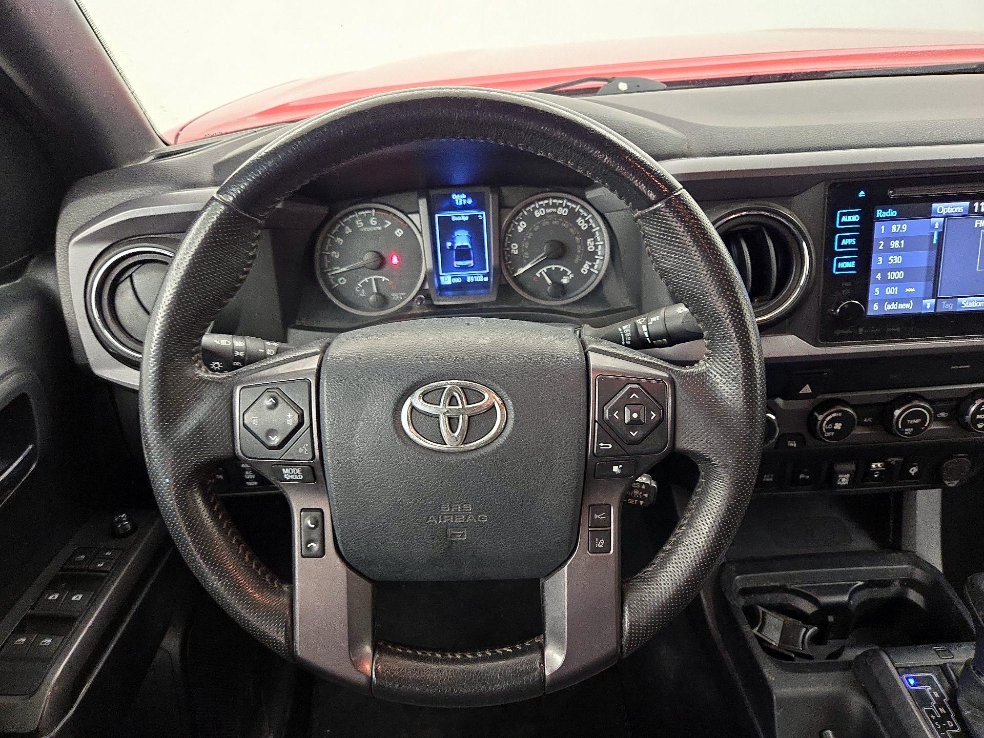 Thumbnail: 2019 Toyota Tacoma - 10