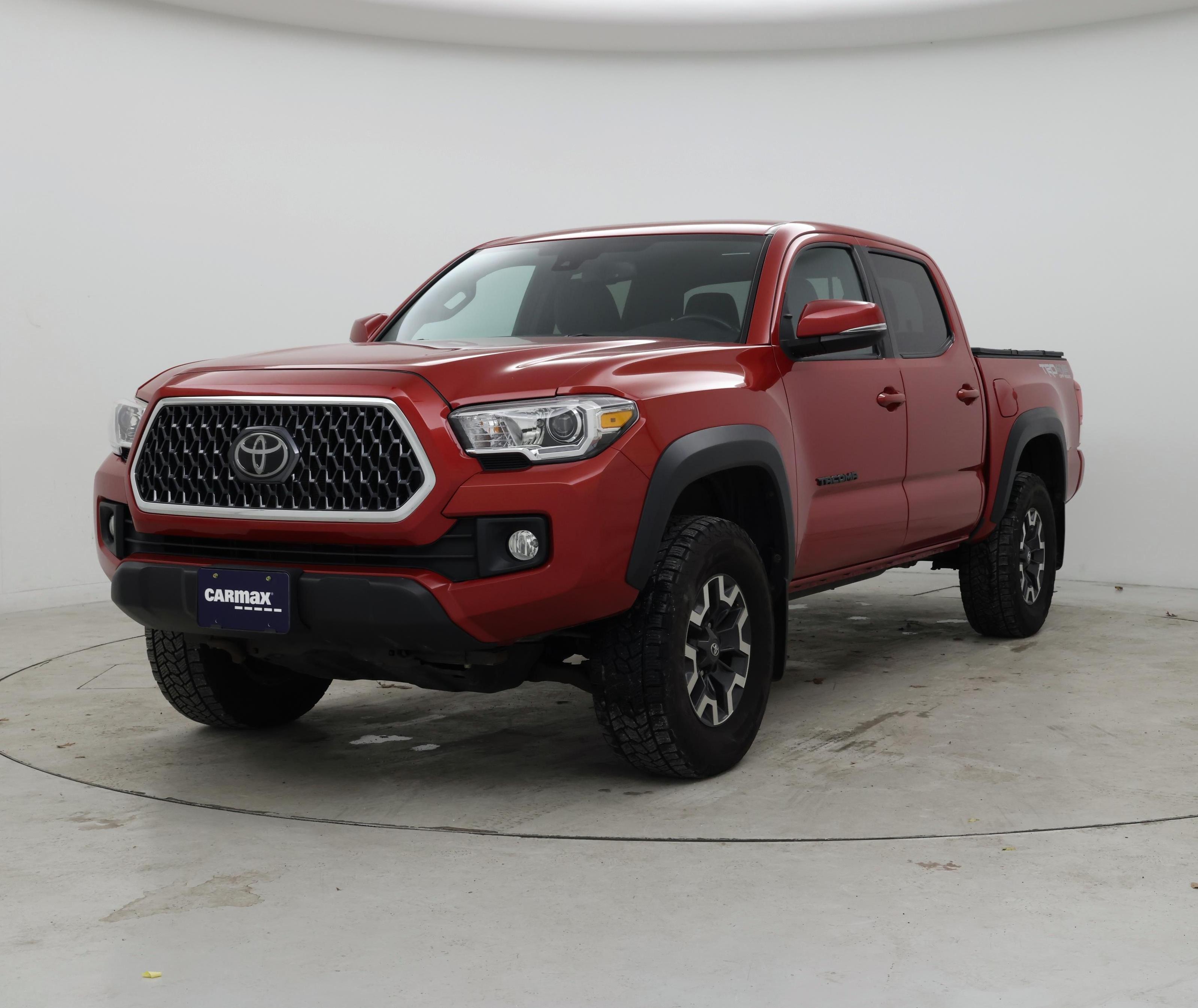 Thumbnail: 2019 Toyota Tacoma - 4