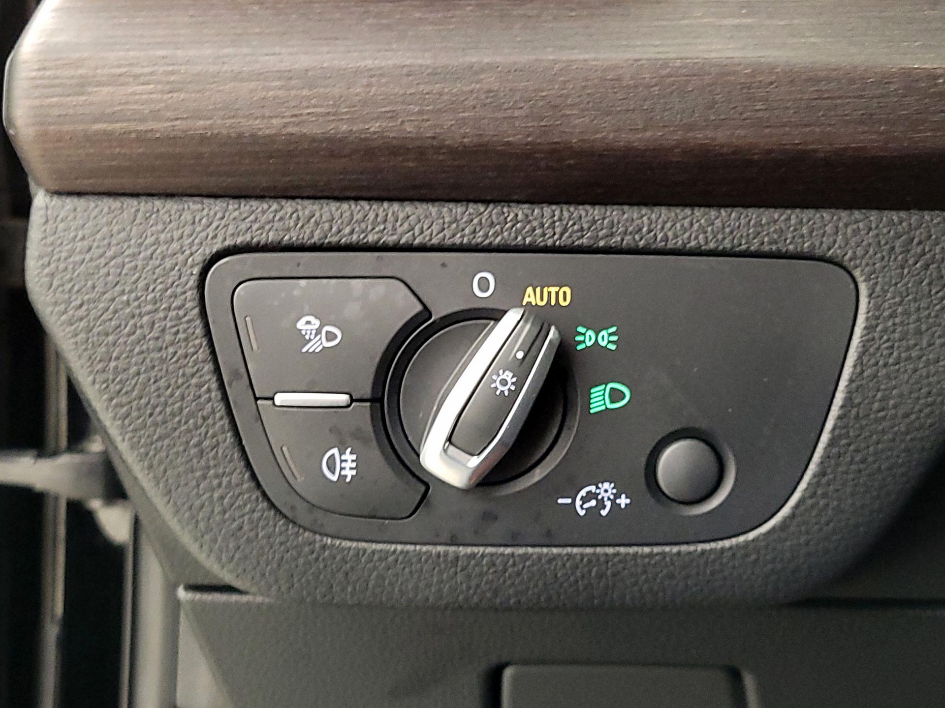 Thumbnail: 2022 Audi Q5 - 13