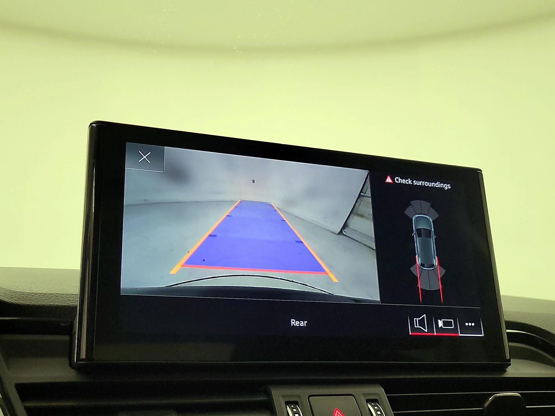 Thumbnail: 2022 Audi Q5 - 14