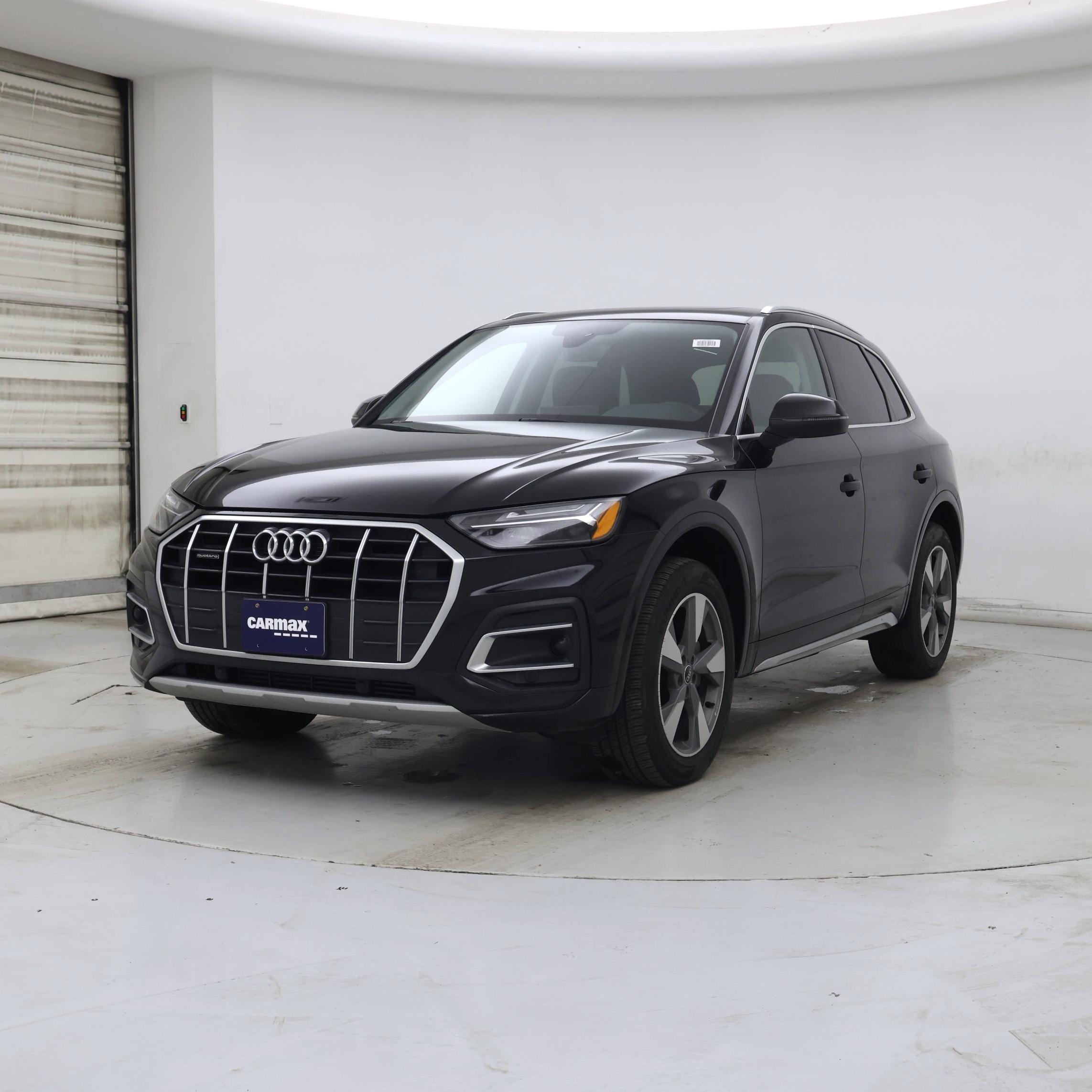 Thumbnail: 2022 Audi Q5 - 4