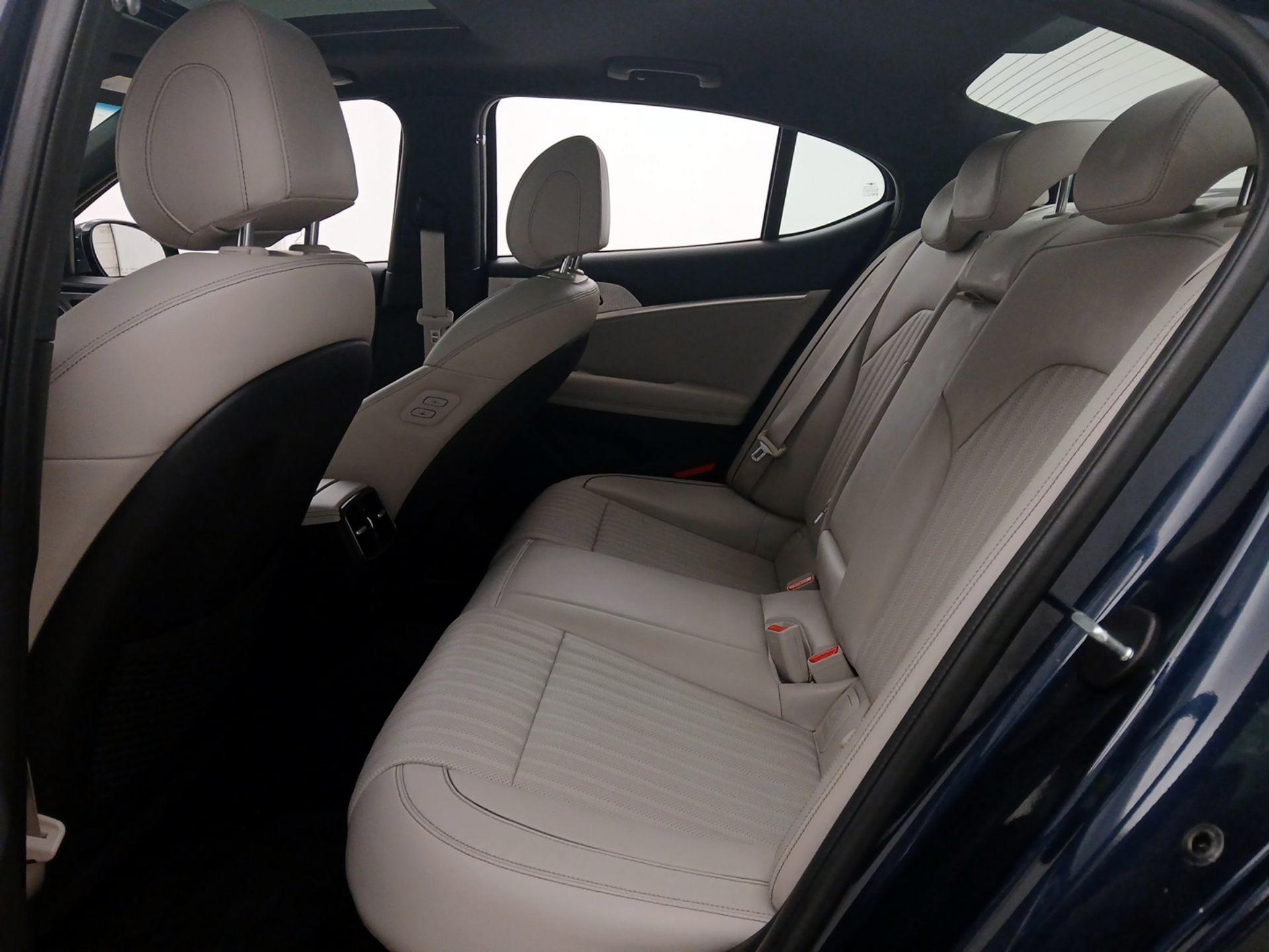 Thumbnail: 2022 Genesis G70 - 18