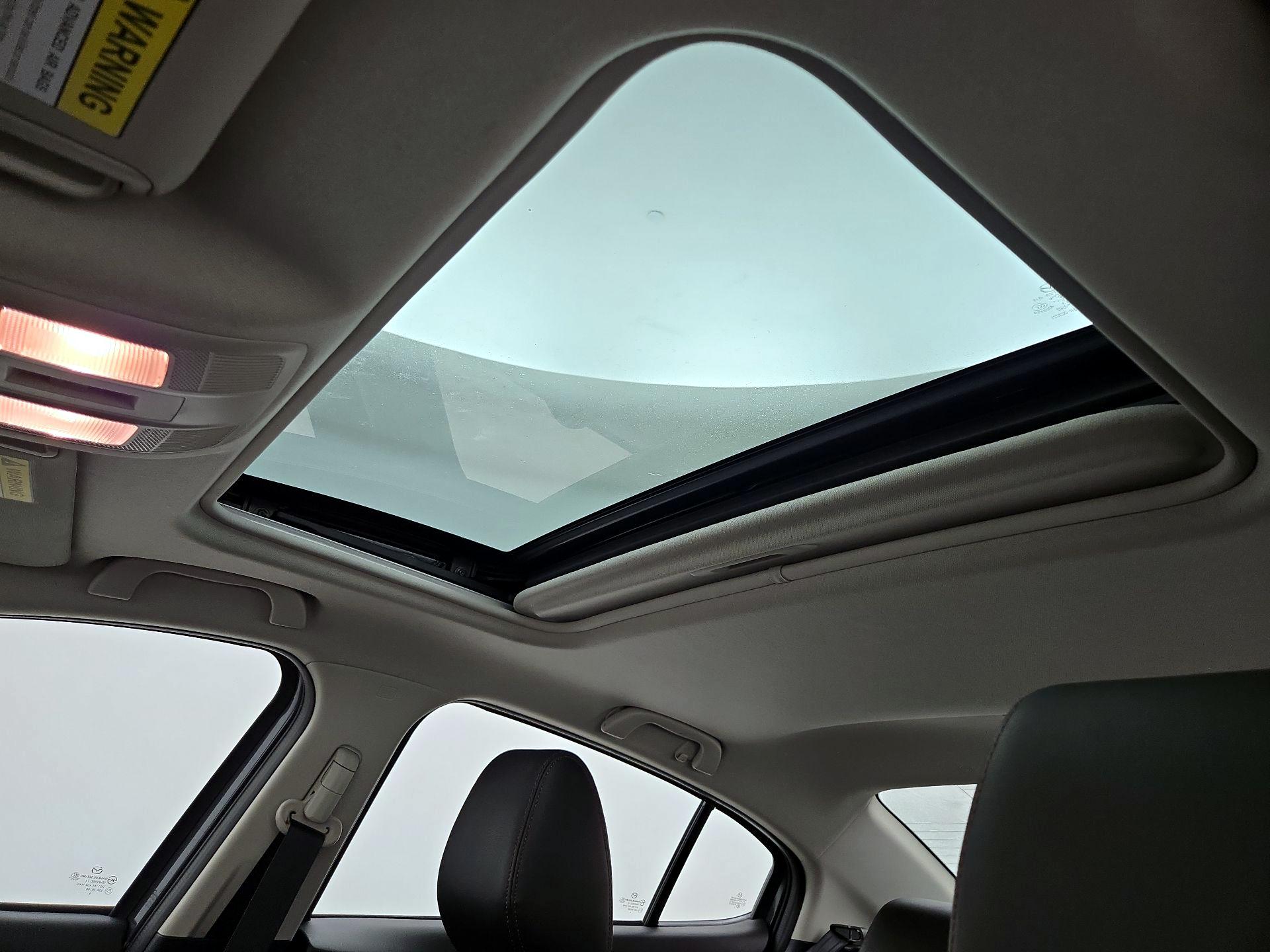 Thumbnail: 2015 Mazda Mazda3 - 20