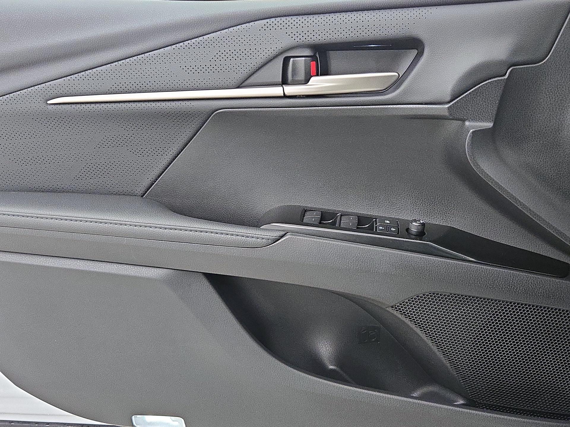 Thumbnail: 2025 Toyota Camry - 12