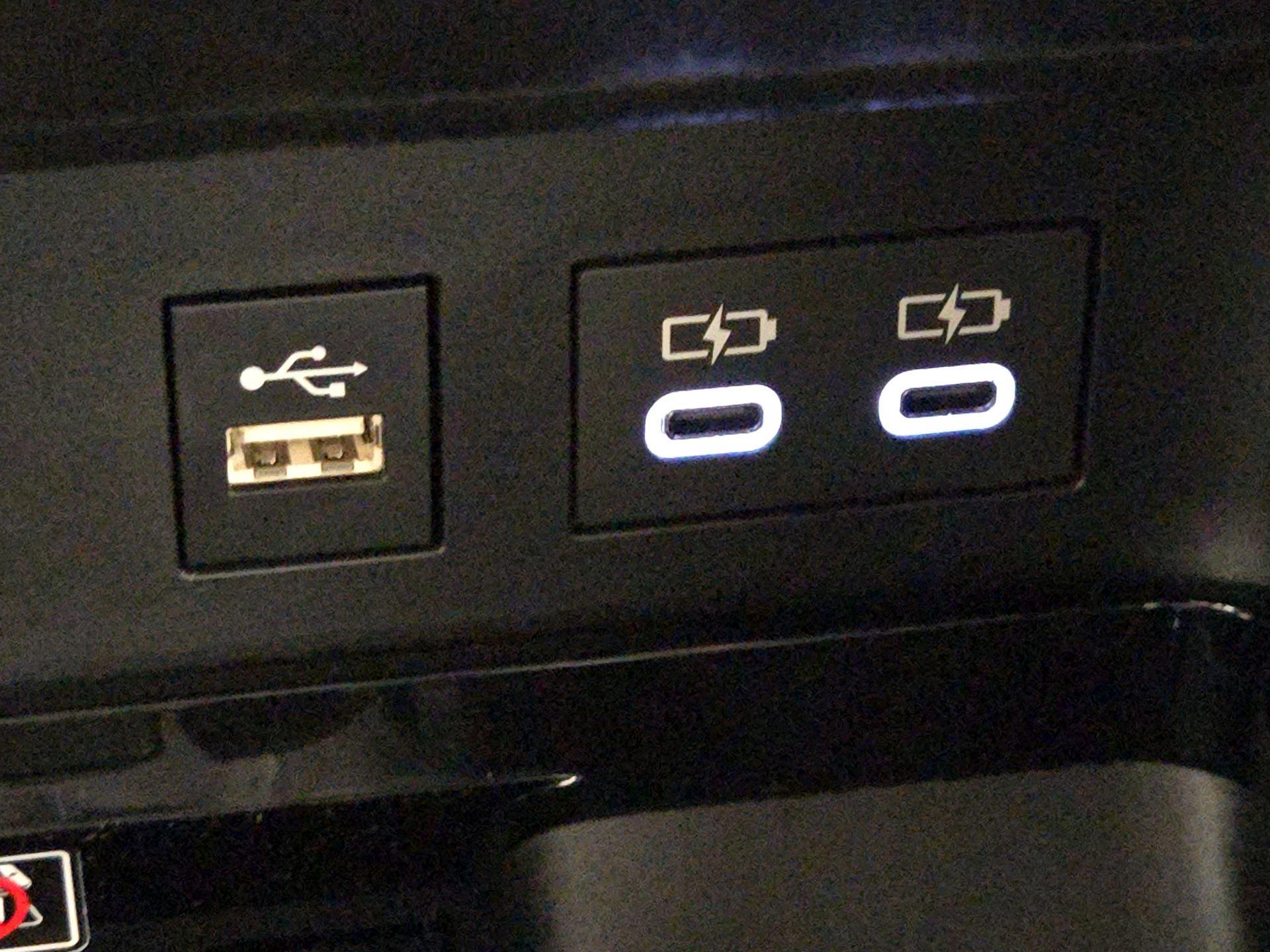 Thumbnail: 2025 Toyota Camry - 19