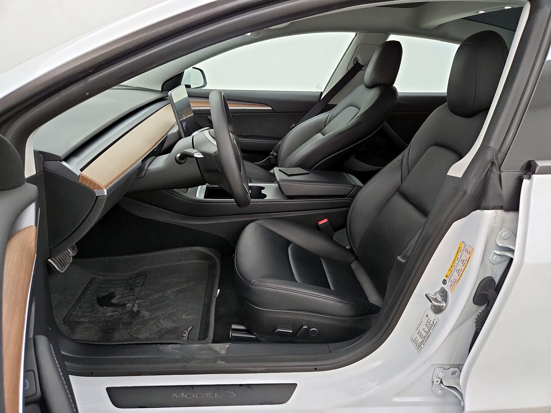 Thumbnail: 2022 Tesla Model 3 - 11
