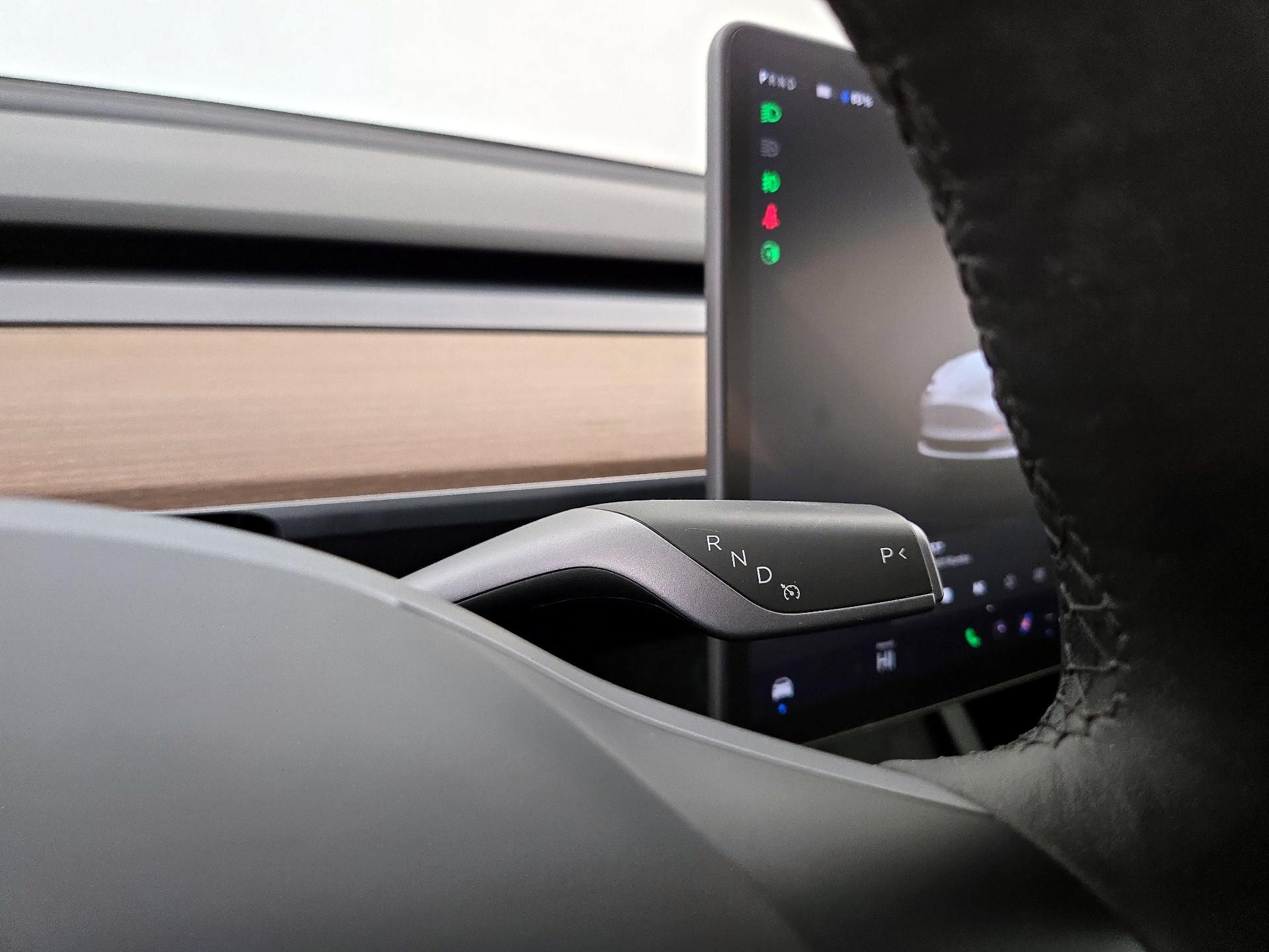 Thumbnail: 2022 Tesla Model 3 - 17