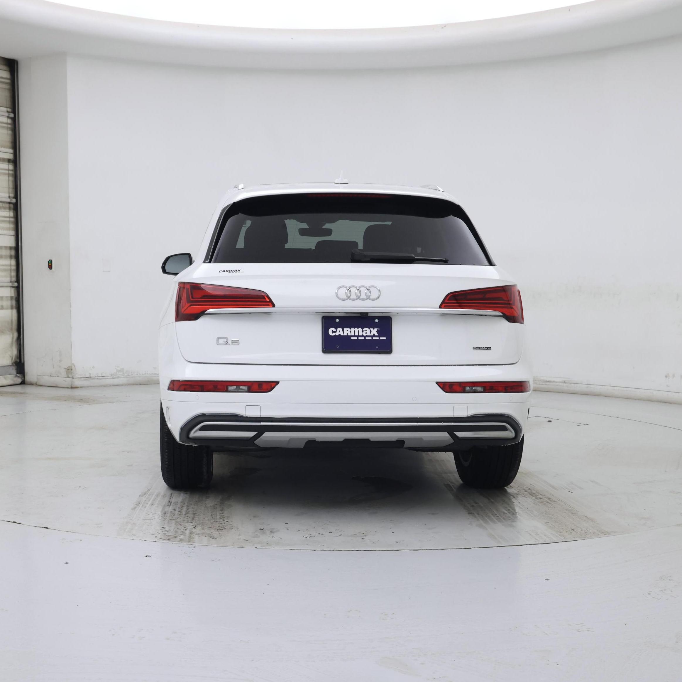 Thumbnail: 2023 Audi Q5 - 6