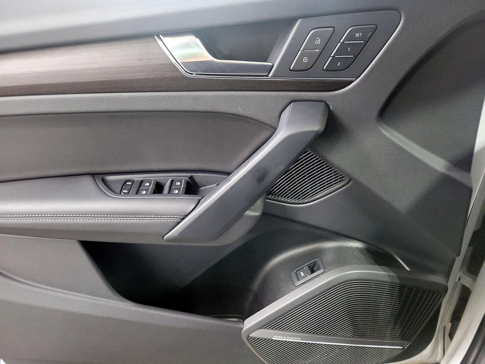 Thumbnail: 2023 Audi Q5 - 12