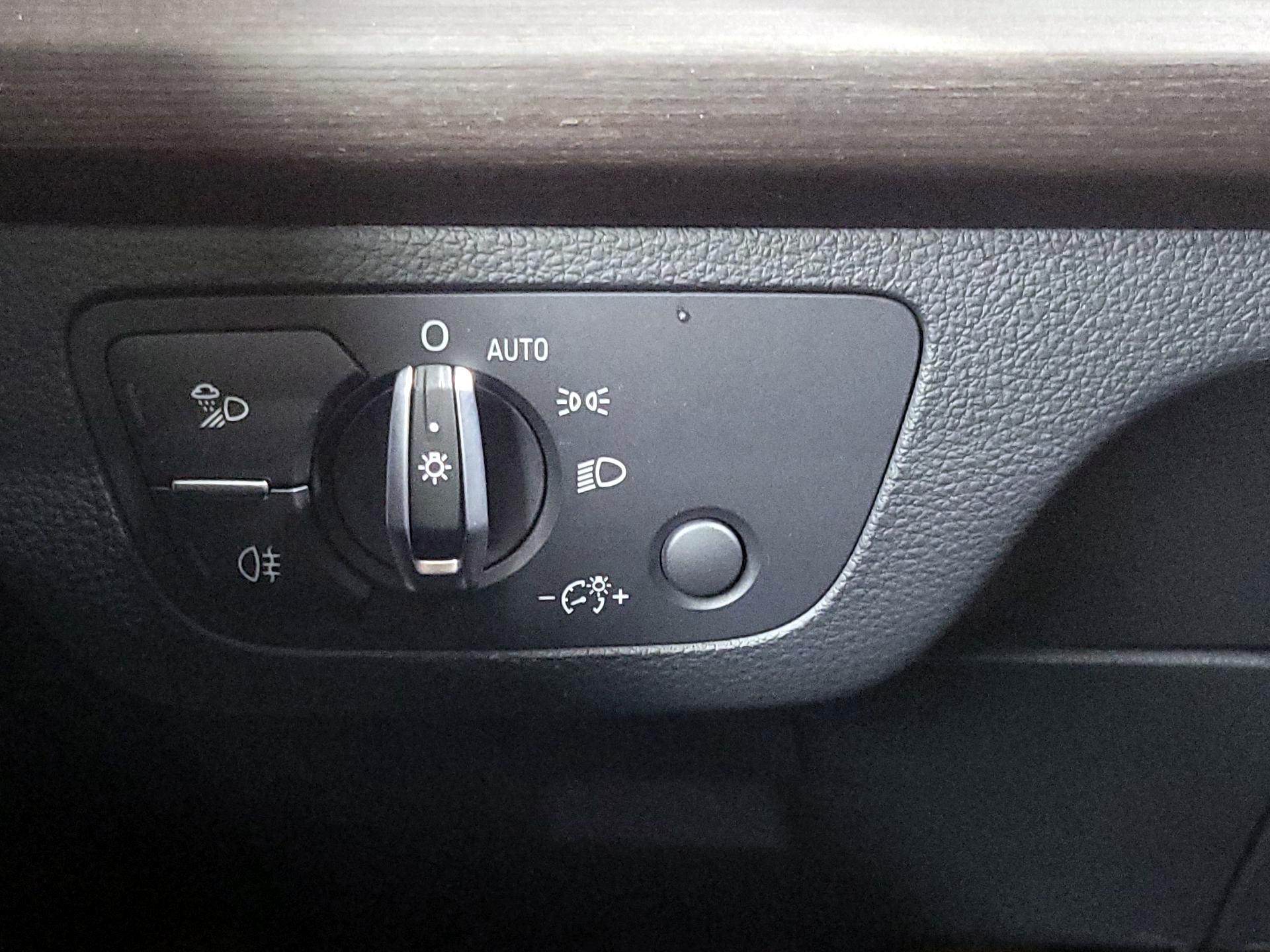 Thumbnail: 2023 Audi Q5 - 13