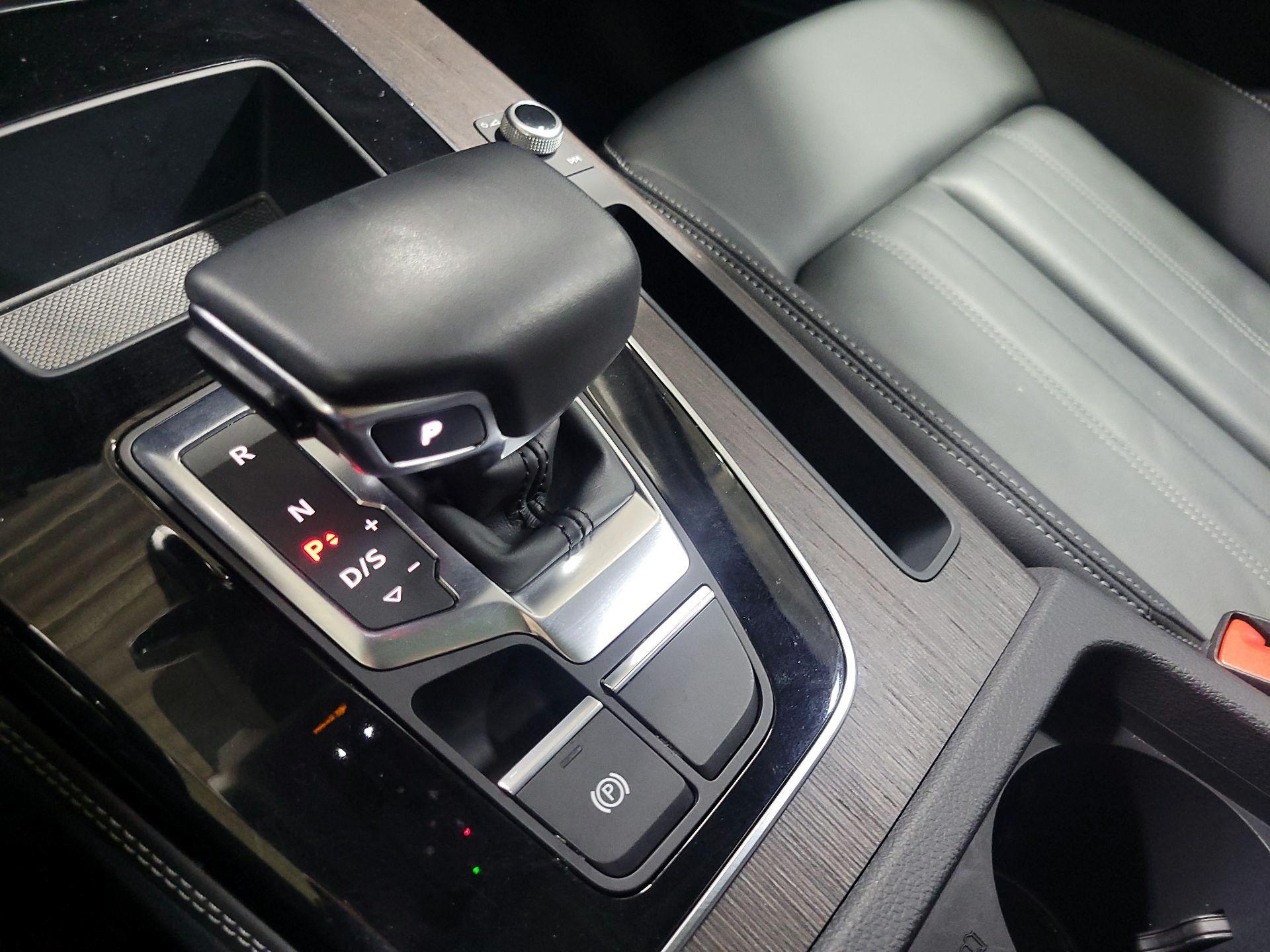 Thumbnail: 2023 Audi Q5 - 17