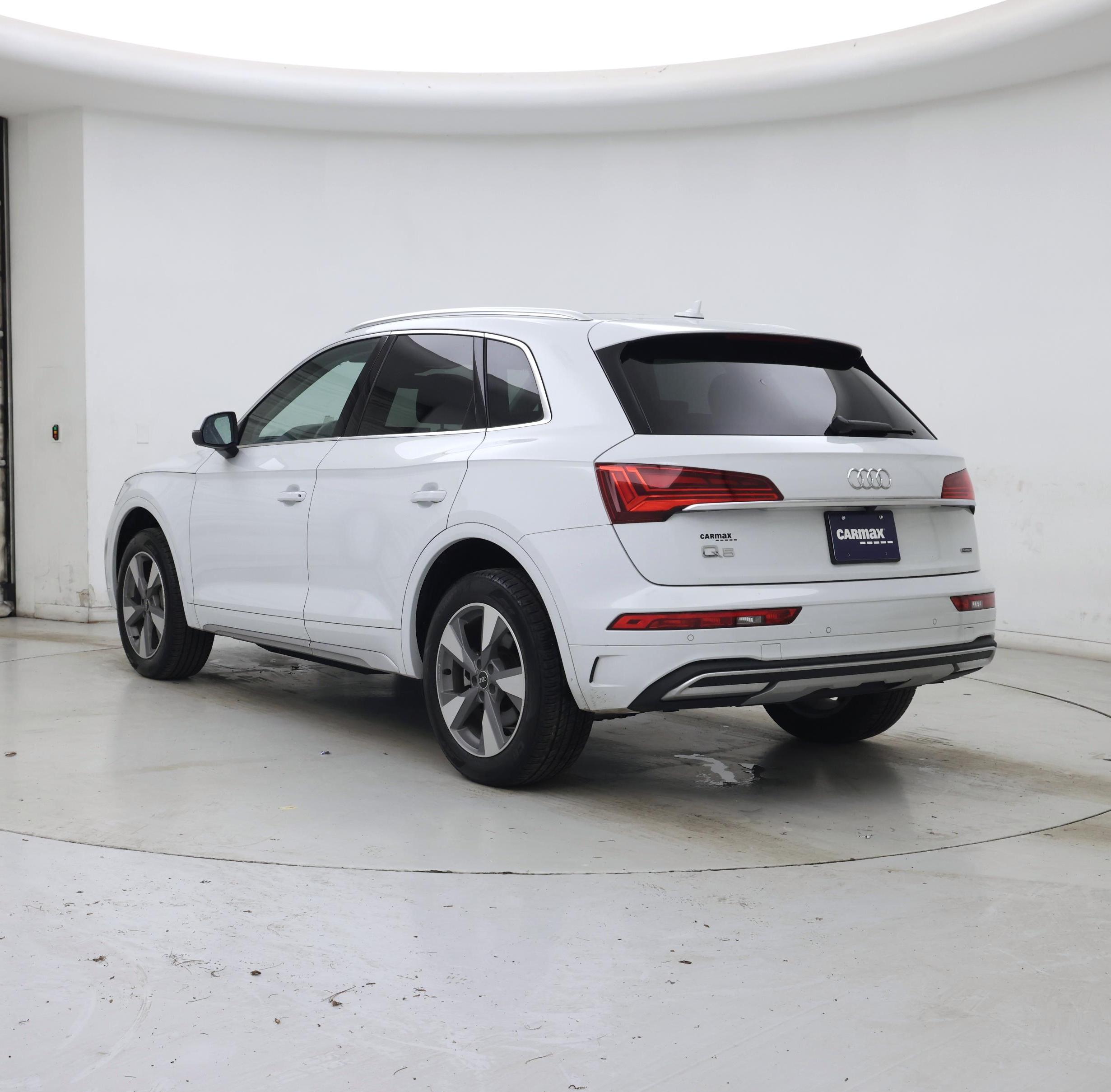 Thumbnail: 2023 Audi Q5 - 2